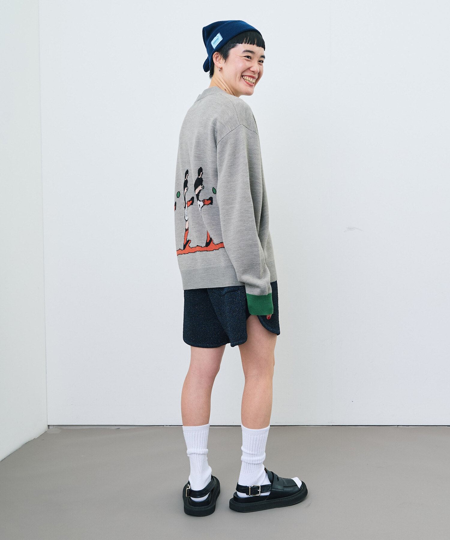 AMBIDEX Store 【予約販売】〇Tsuru Taisuke×WAAN Vネック