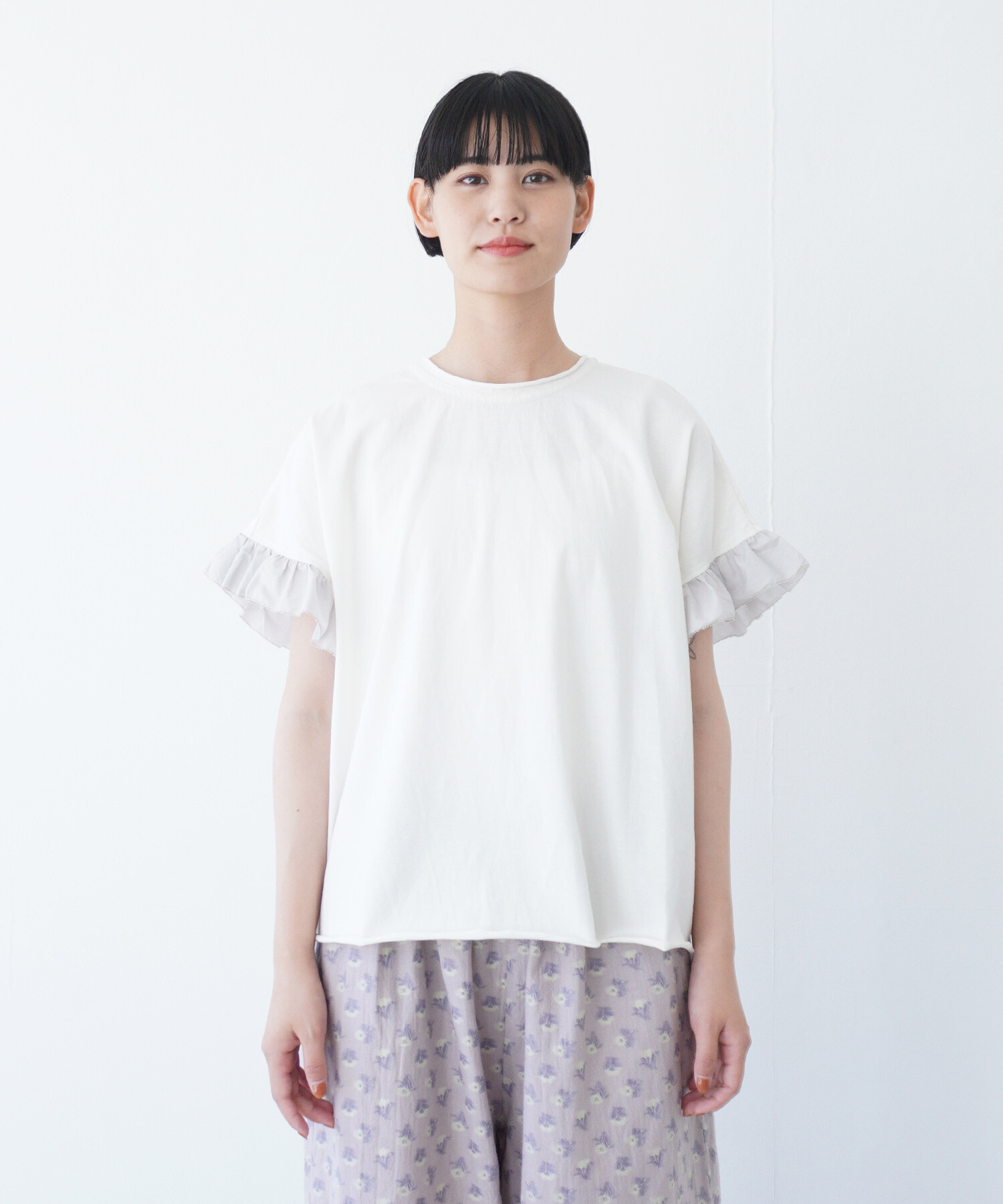 AMBIDEX Store 〇タイプライターfrill カットソープルオーバー(F