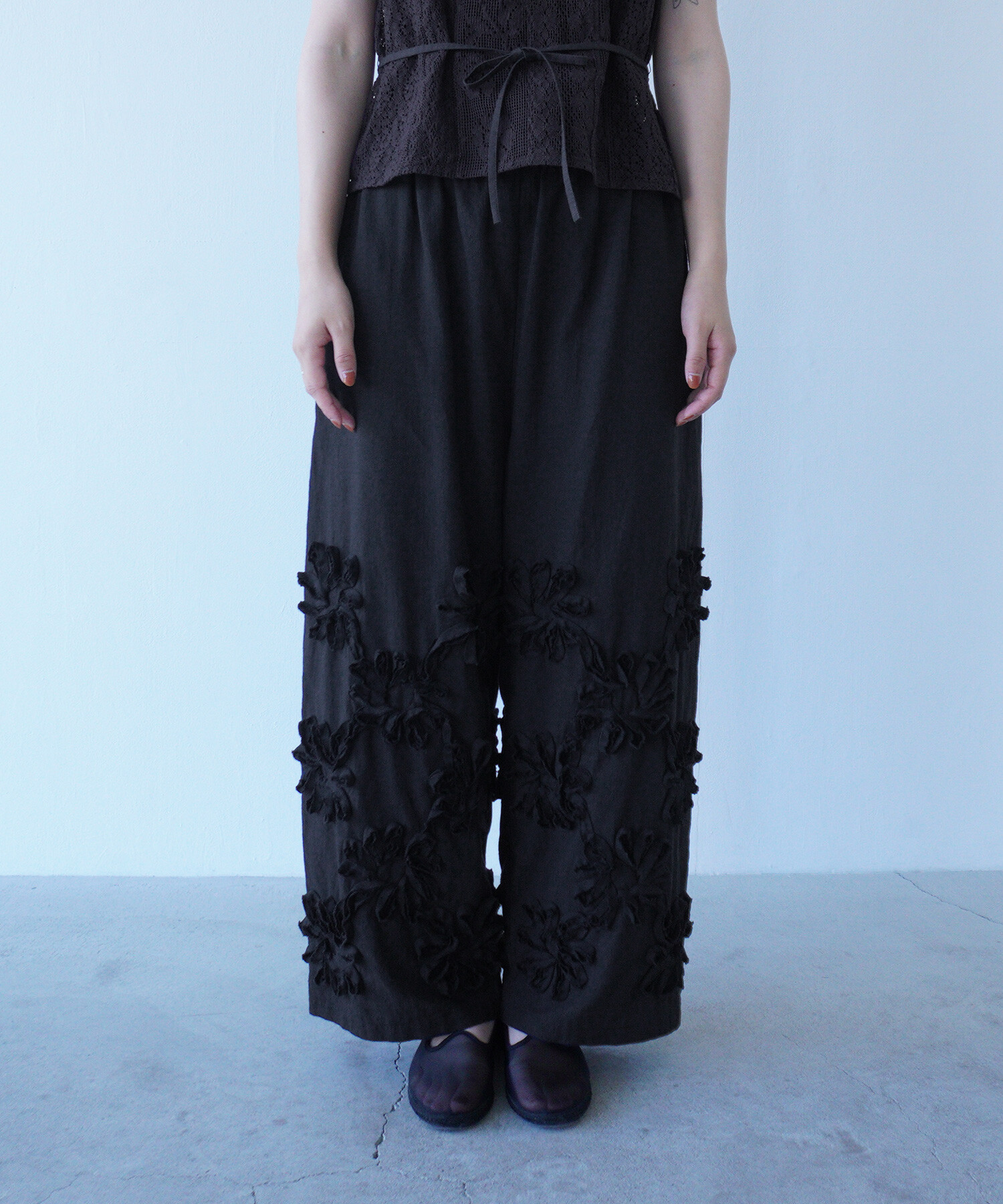 AMBIDEX Store 〇rondo ribbon embroidery ギャザーパンツ(F ブルー
