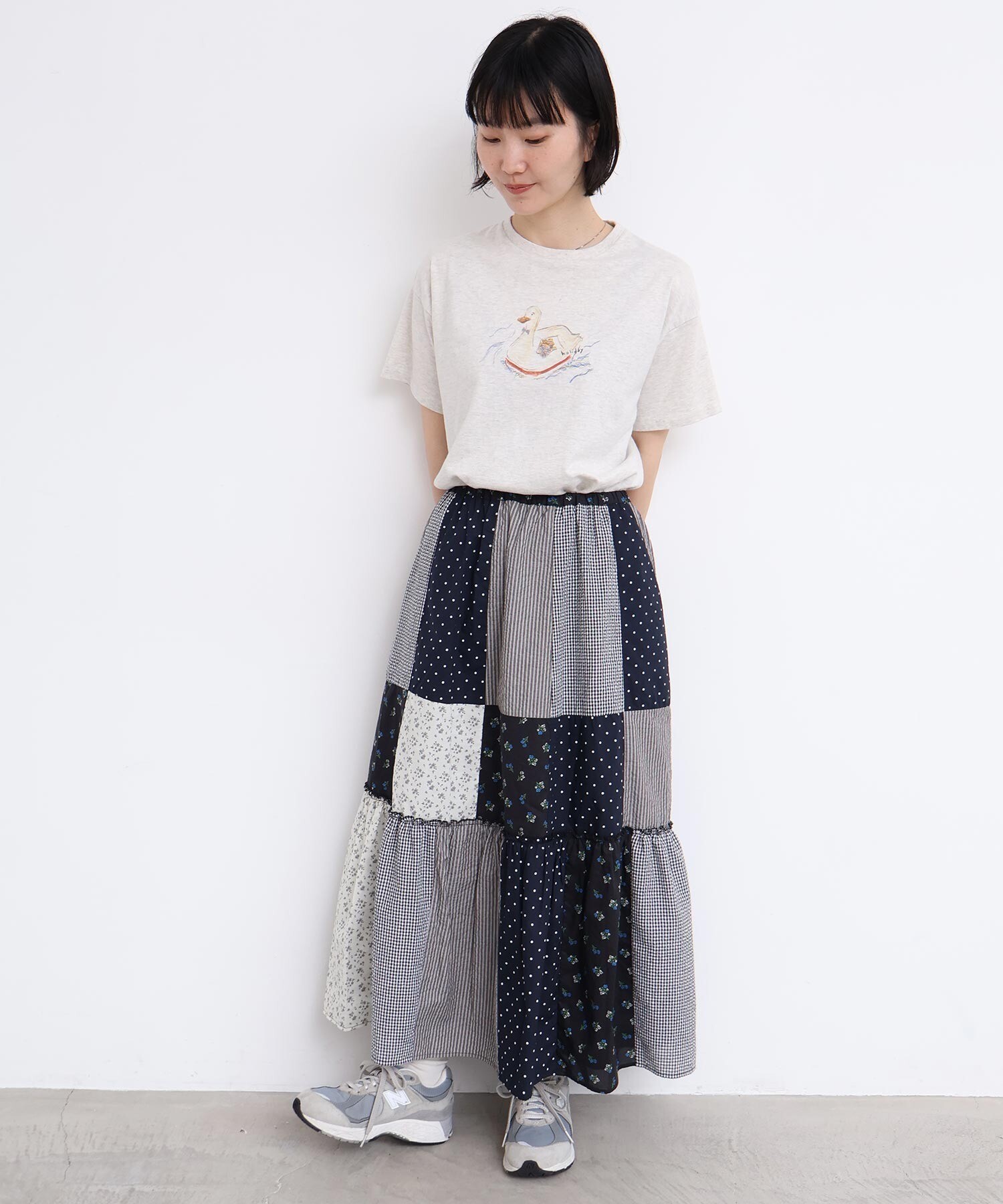 ✨✨✨✨✨専用✨✨✨✨✨✨✨✨✨✨✨✨✨✨✨✨リメイクパッチワークスカート 取り外しできる肩ひもを制作中。 ジャンパースカートとしてもスカート