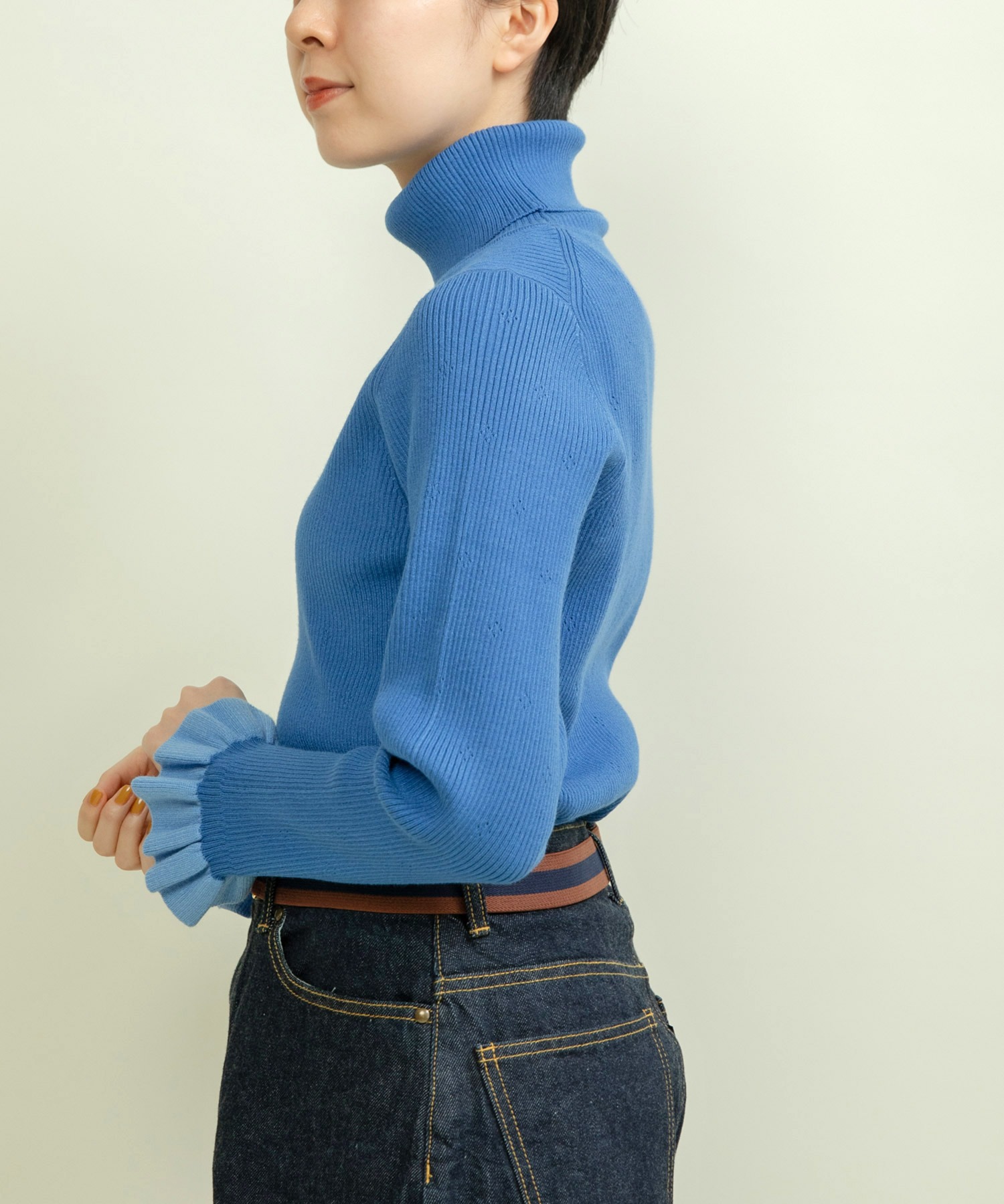 AMBIDEX Store ○もちもち袖口フリル アイレットリブタートル(F