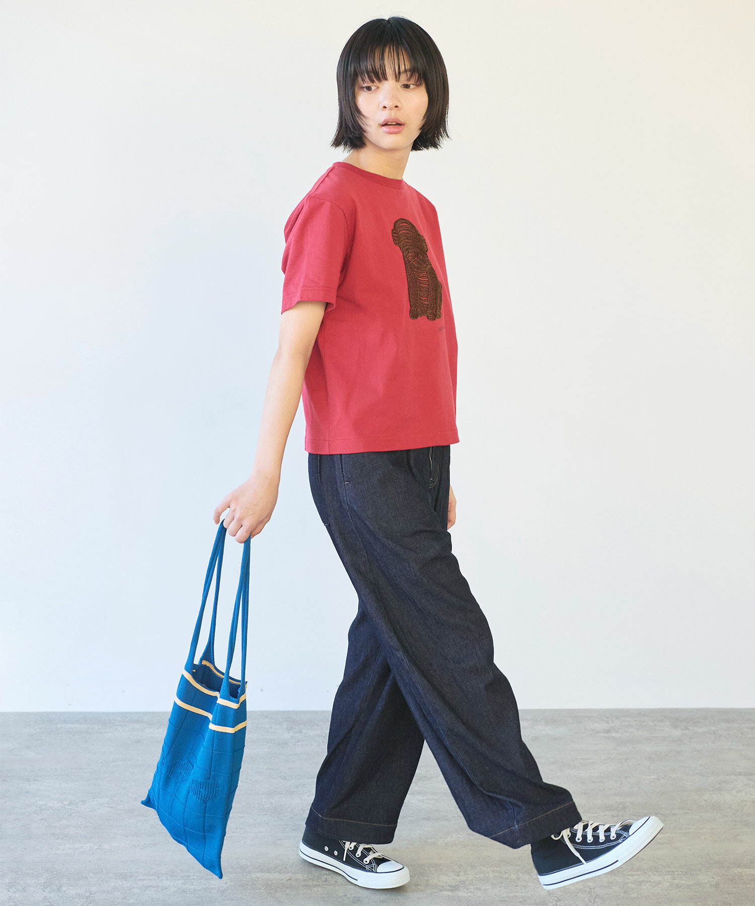 AMBIDEX Store 〇 しょんぼりいぬ 刺繍 Tシャツ(F アカ): bulle