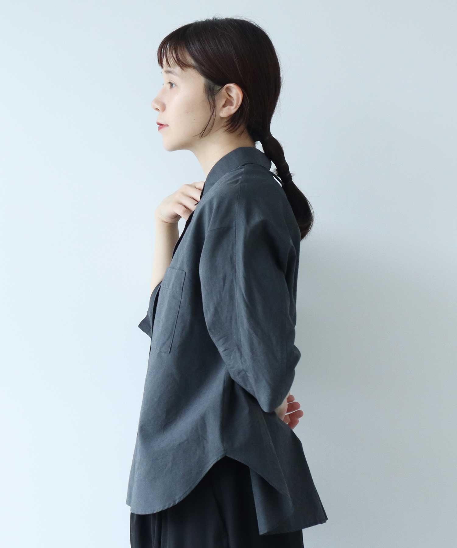 AMBIDEX Store 〇シルク綿シャンブレー ショート丈シャツ(F クロ