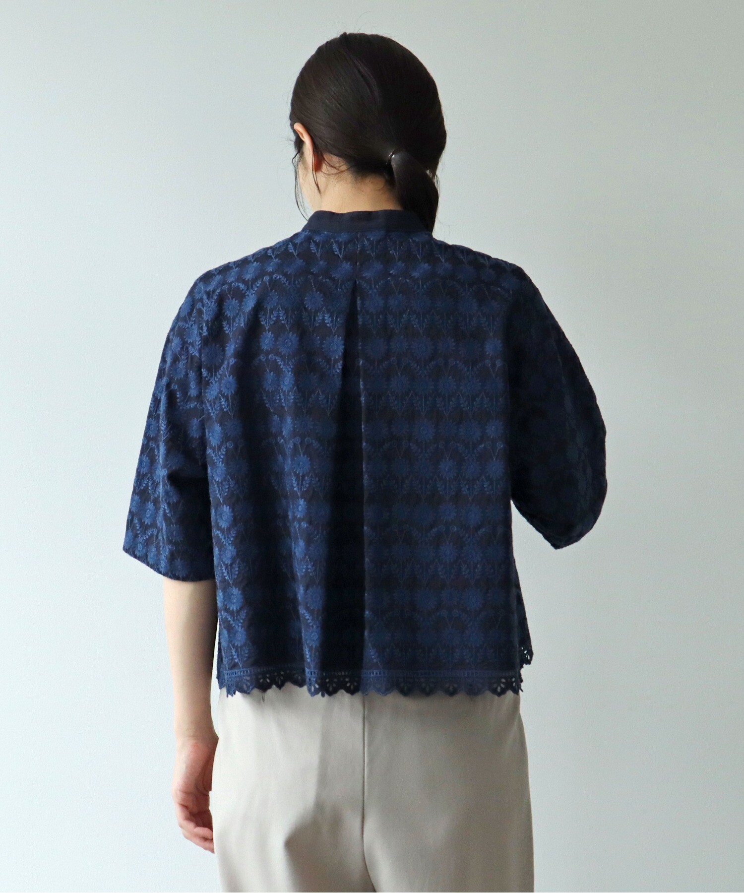 AMBIDEX Store 【予約販売】○単色刺繍ショートシャツ(F ベージュ): yuni