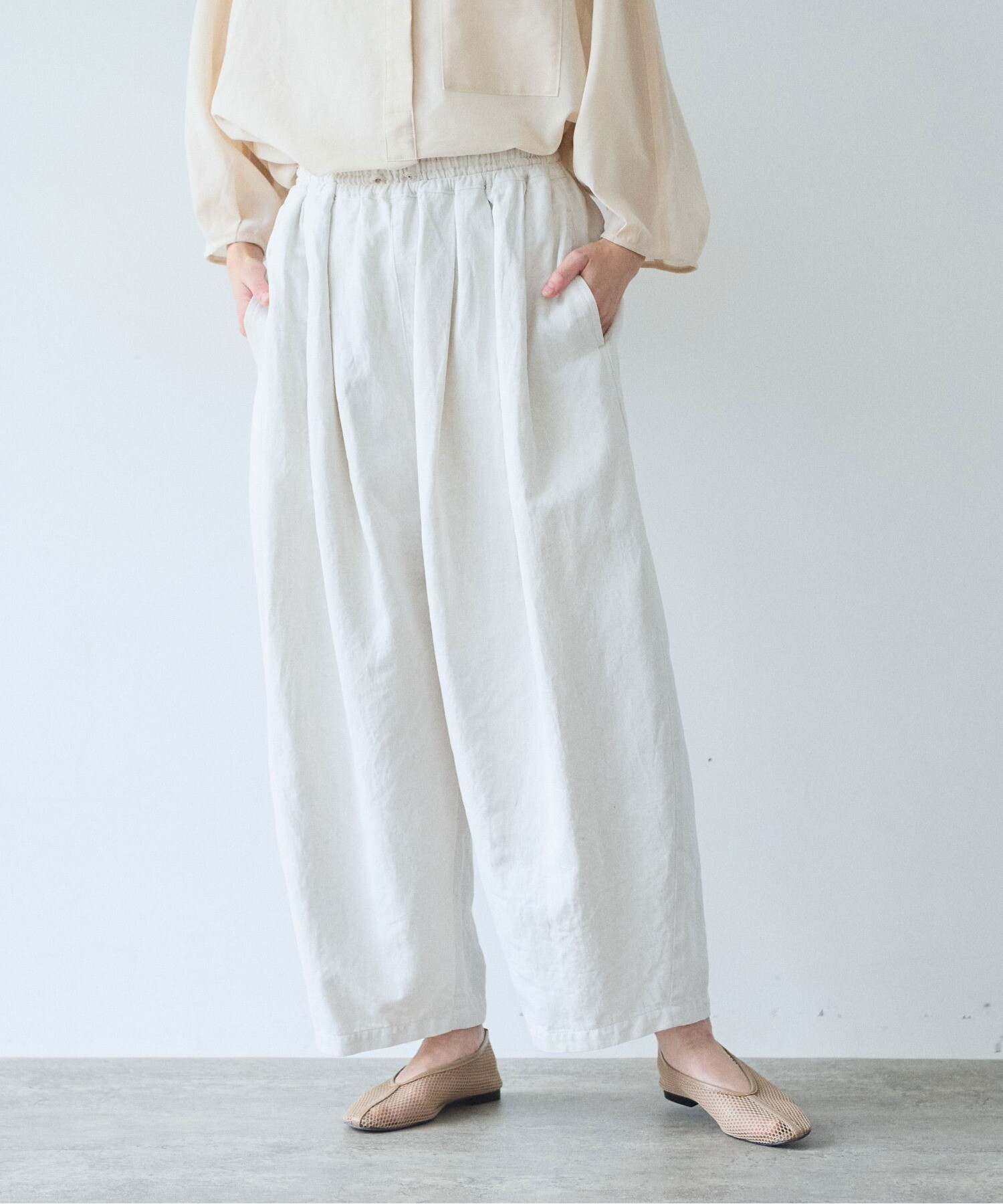 AMBIDEX Store Cotton/Linen denim wide cocoon パンツ(F シロ): yuni