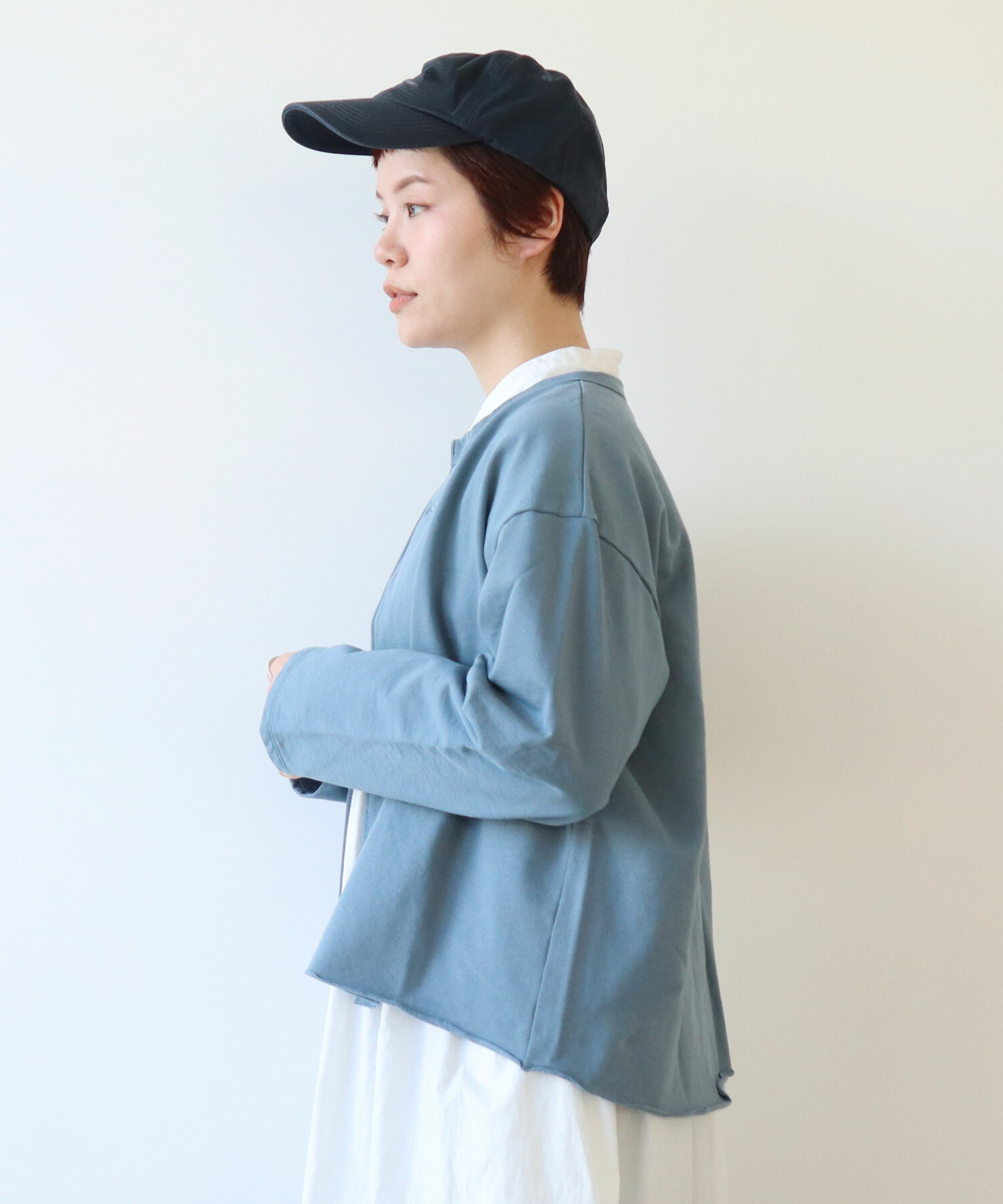 AVANDRESS シベリアダックシャイニークロップパディング 新色追加》シャイニー巾着ショルダーバッグ【軽量/2WAY