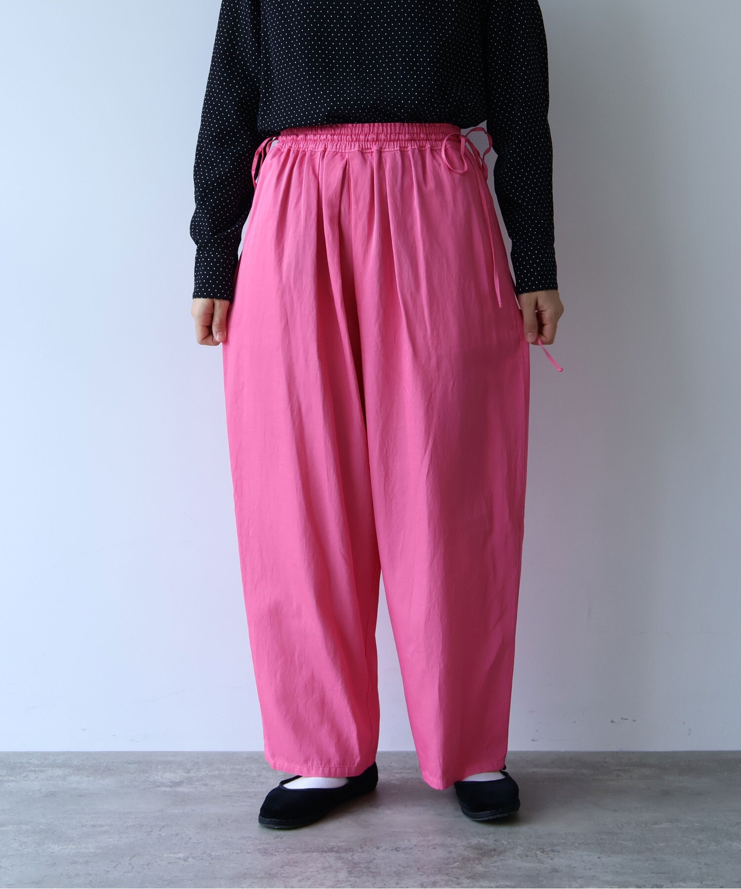 yuni＊コットンキュプラblooming print earasticパンツ yuni（ユニ ）の「《2021 early autumn 》コットン/キュプラ
