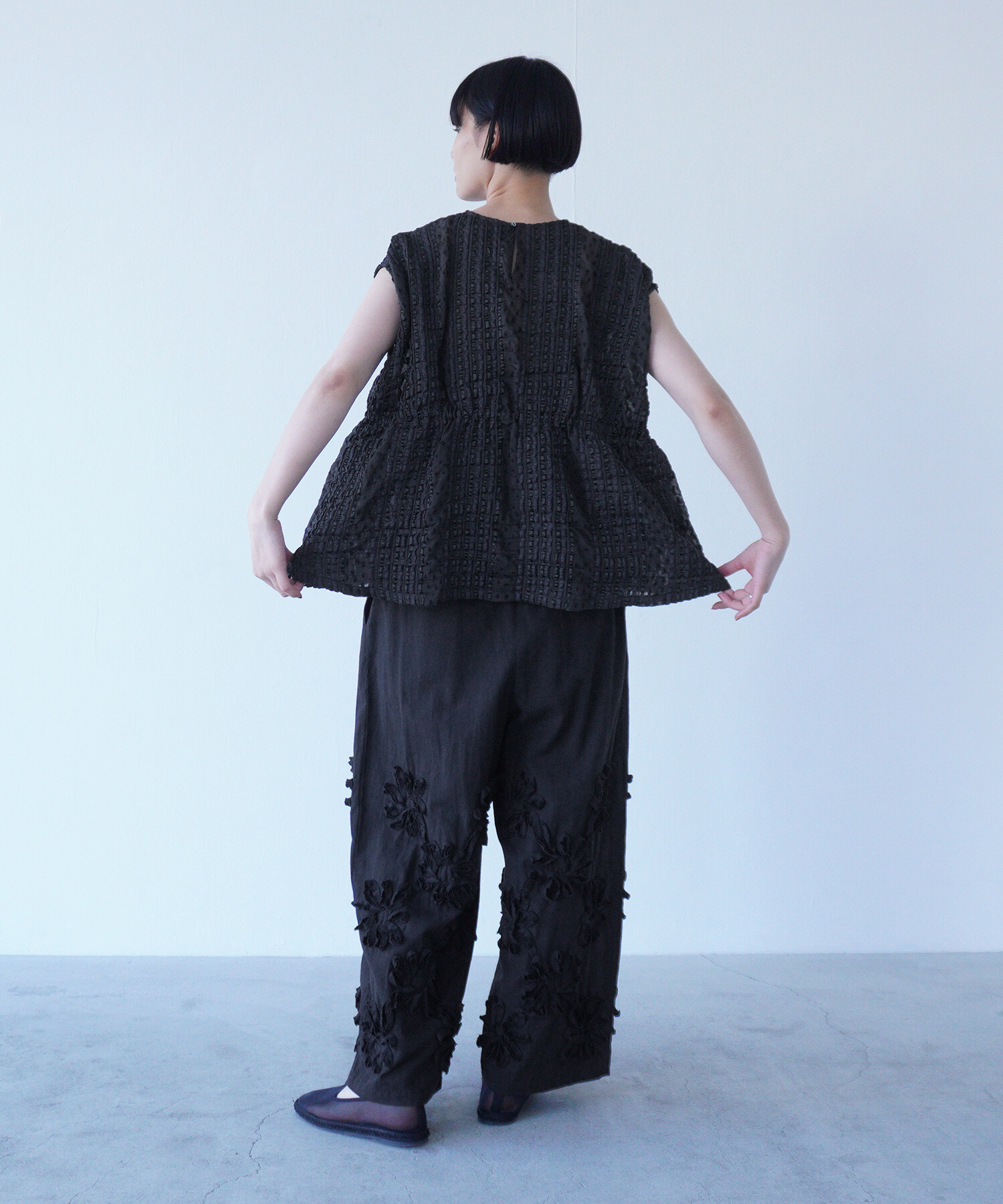 Acka ギャザーオフショルダーブラウス black 新品 最最終値下げ