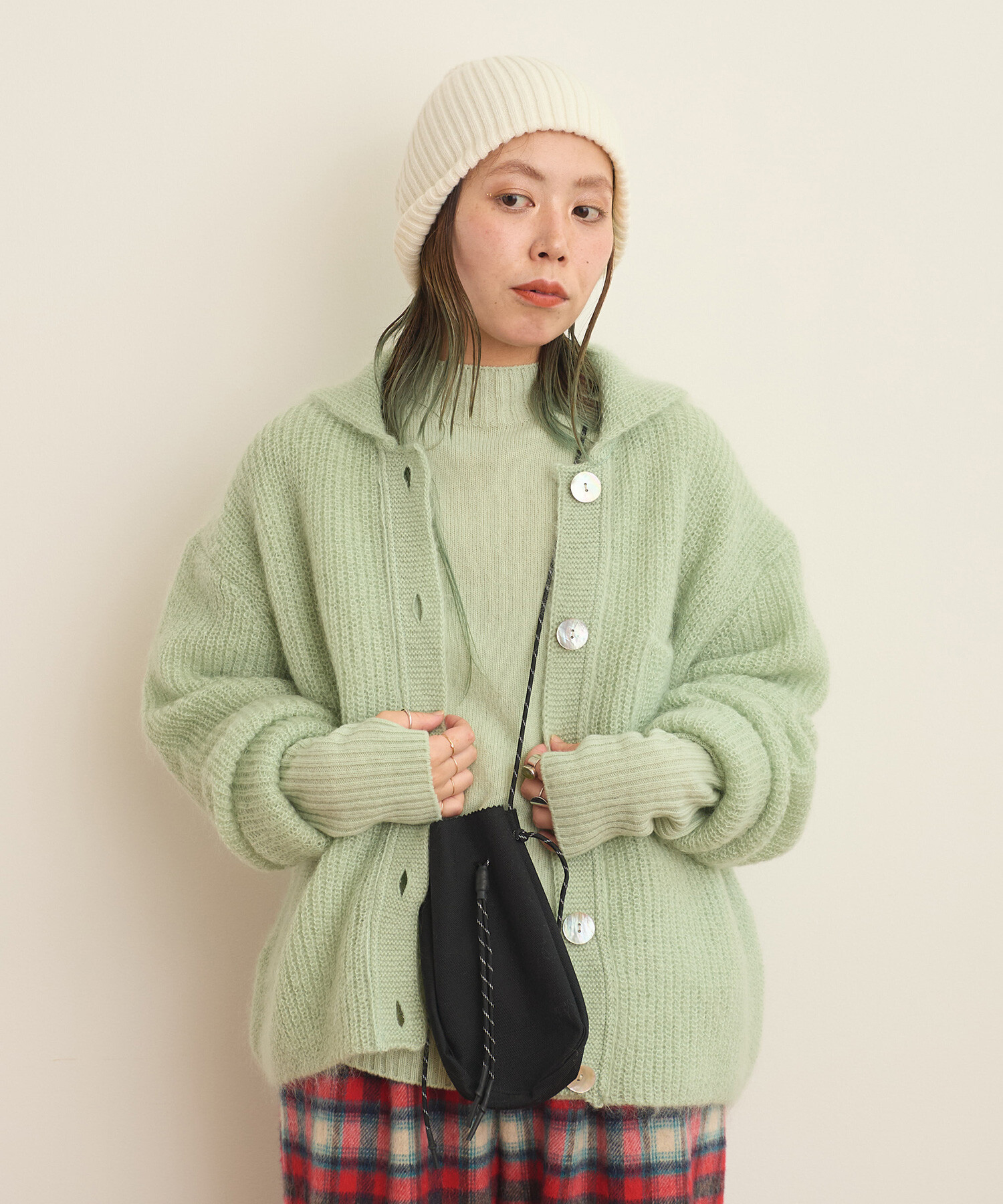 ambi.MAX 〇片畦 襟付きカーディガン　最終価格 ambi.MAX 〇片畦 襟付きカーディガンアームチェア送料込