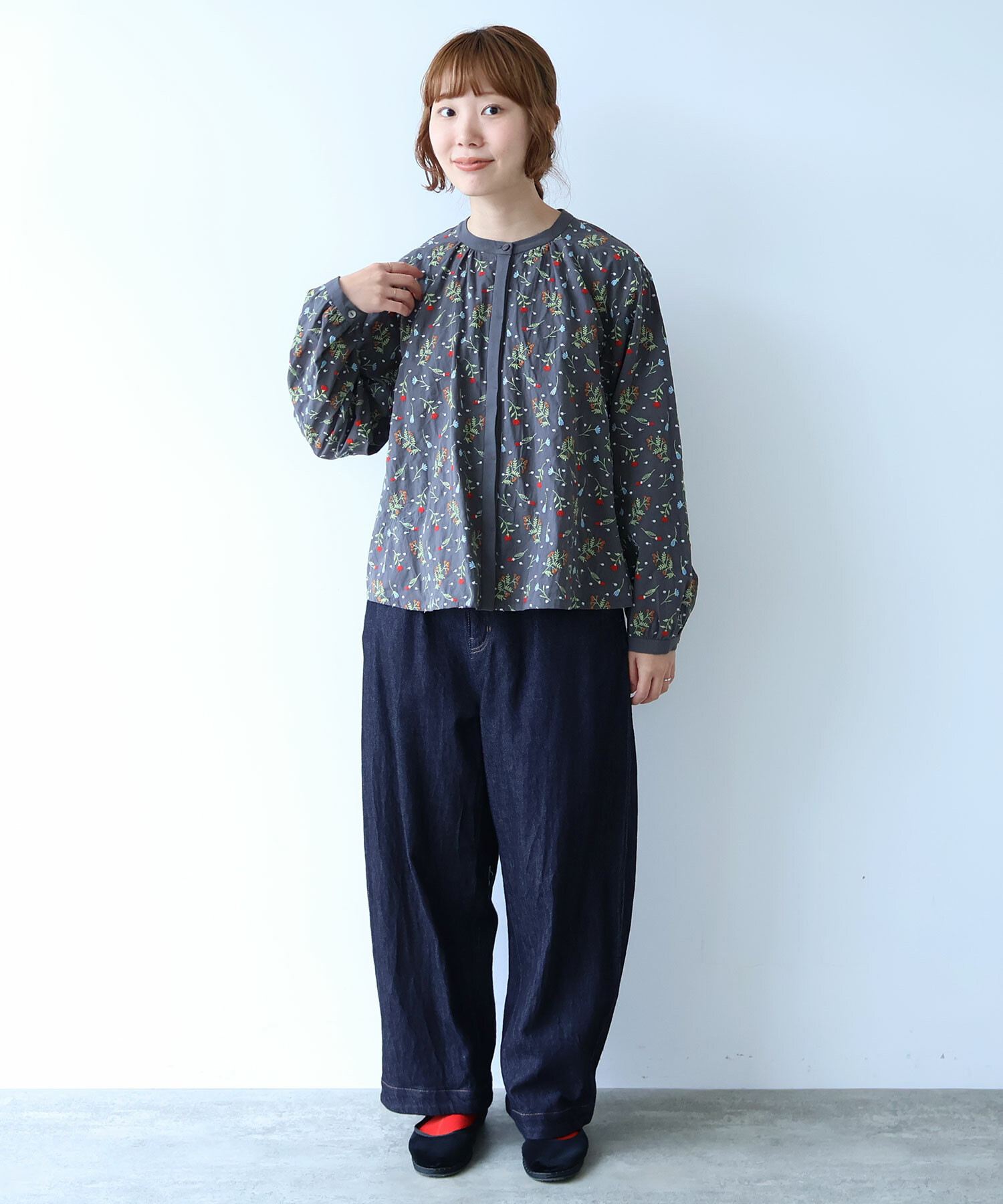 AMBIDEX Store 【予約販売】〇 はるの庭刺繍 ブラウス(F セージ