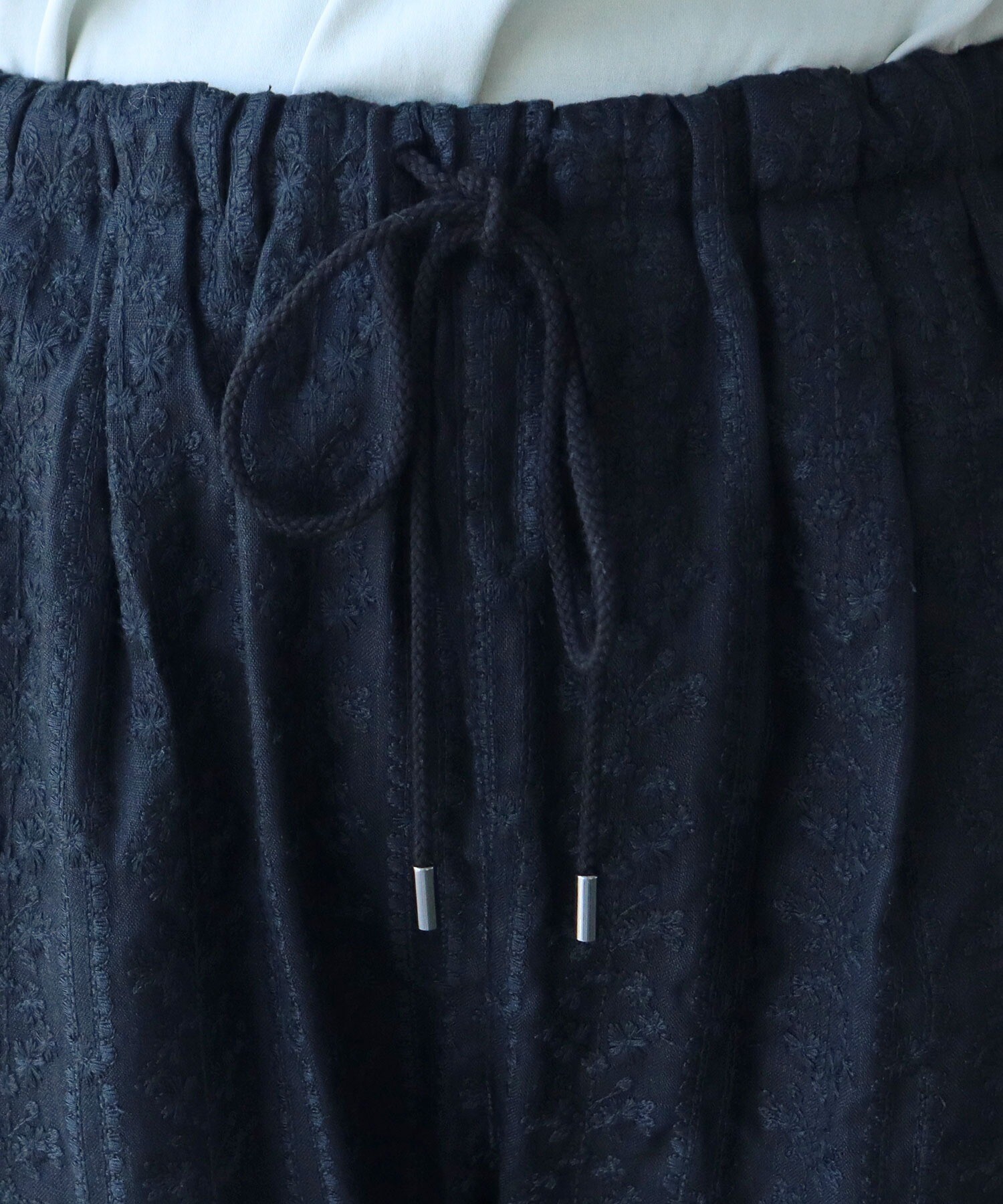 AMBIDEX Store △○L/embroidely teperd パンツ(F クロ): yuni