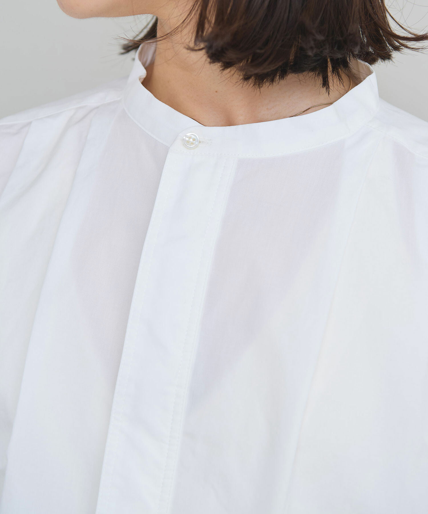 タグ付 新品未使用品✨️Heve フィンスリーブブラウス ホワイト 新品未使用 heve 完売 フィンスリーブ - メルカリ