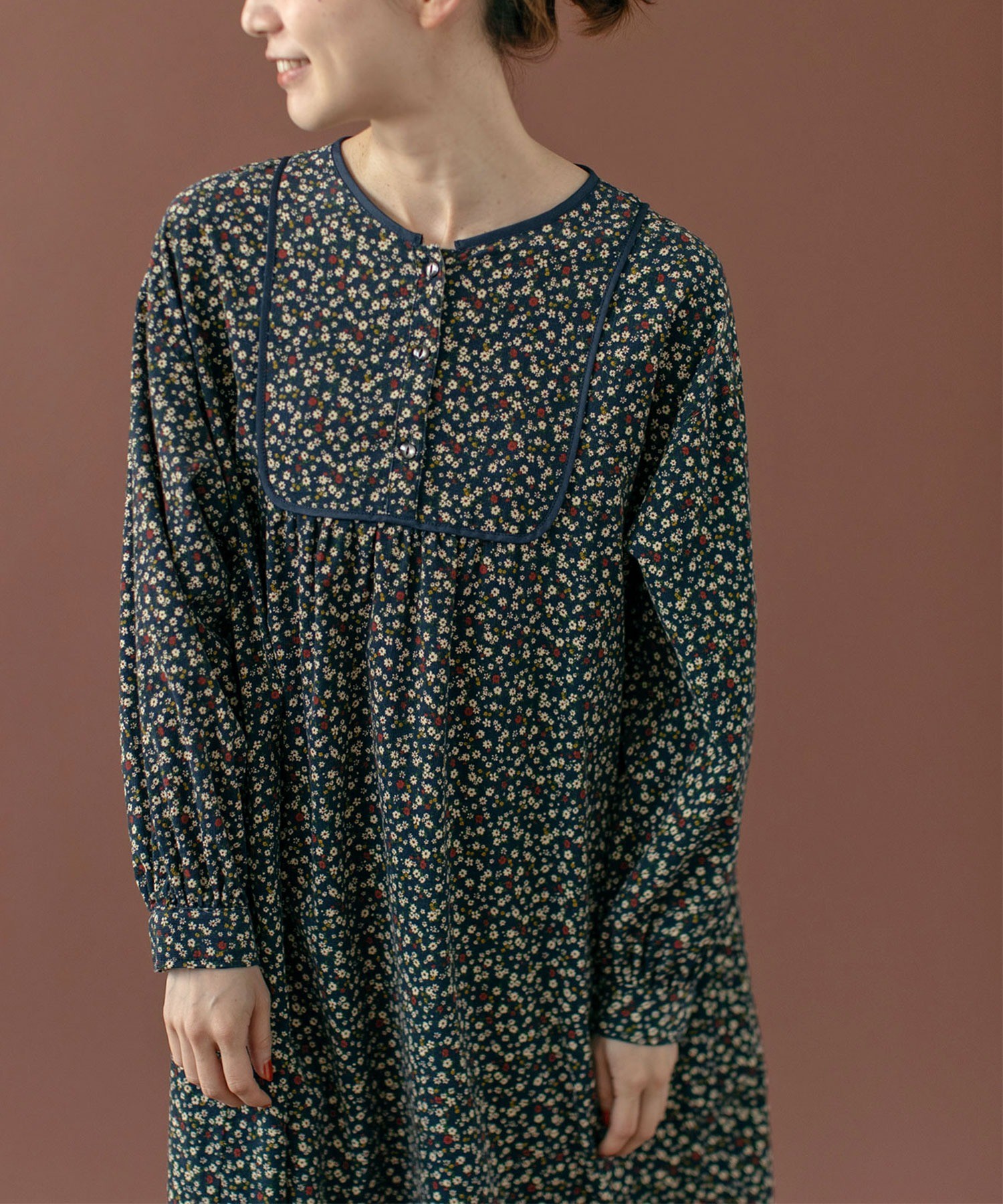 パーリッシィ　PAR ICI◎ シャツコール 小花プリントパイピングワンピース AMBIDEX Store △○シャツコール 小花プリントパイピングワンピース(F