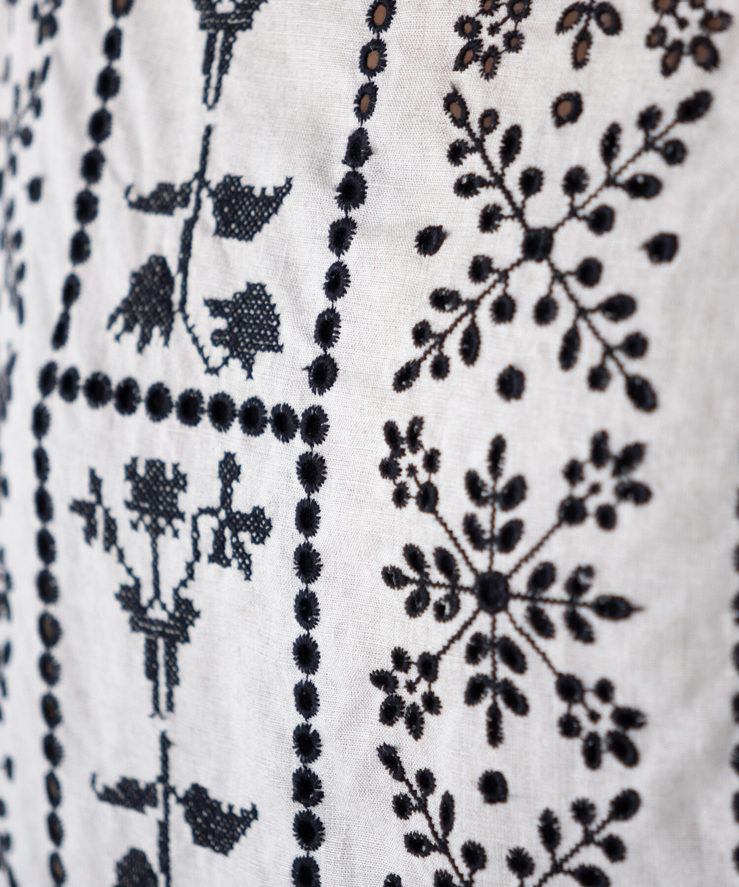 値下げ　びーどろぽえむ　ベロア　別珍　ワンピース　刺繍　ゴシック　クラシック びーどろぽえむ ベロア 別珍 ワンピース 刺繍 ゴシック