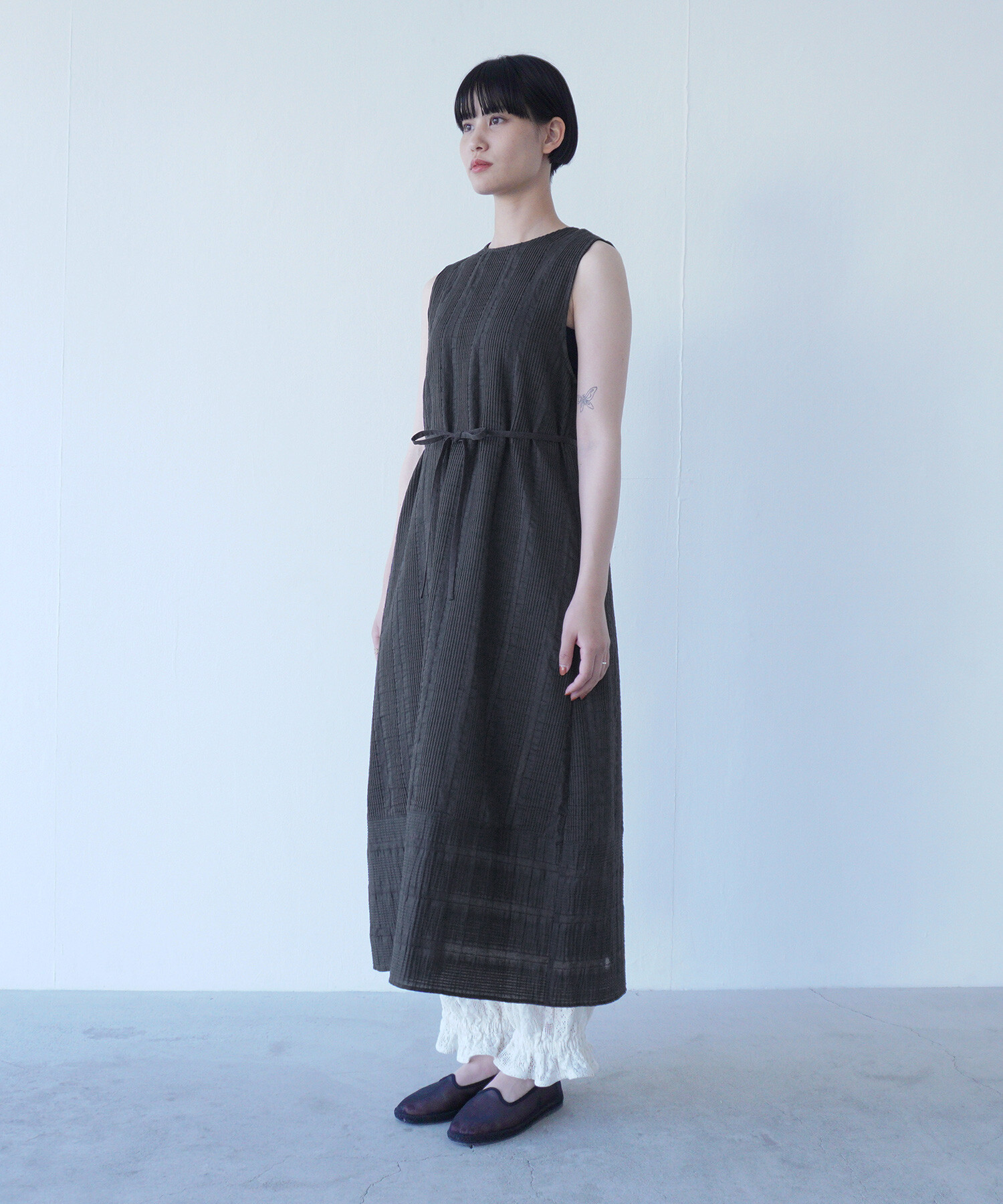 【★安心の定価販売★】 Store AMBIDEX △〇pintuck ベストワンピース(F jacquard ジャケット・アウター