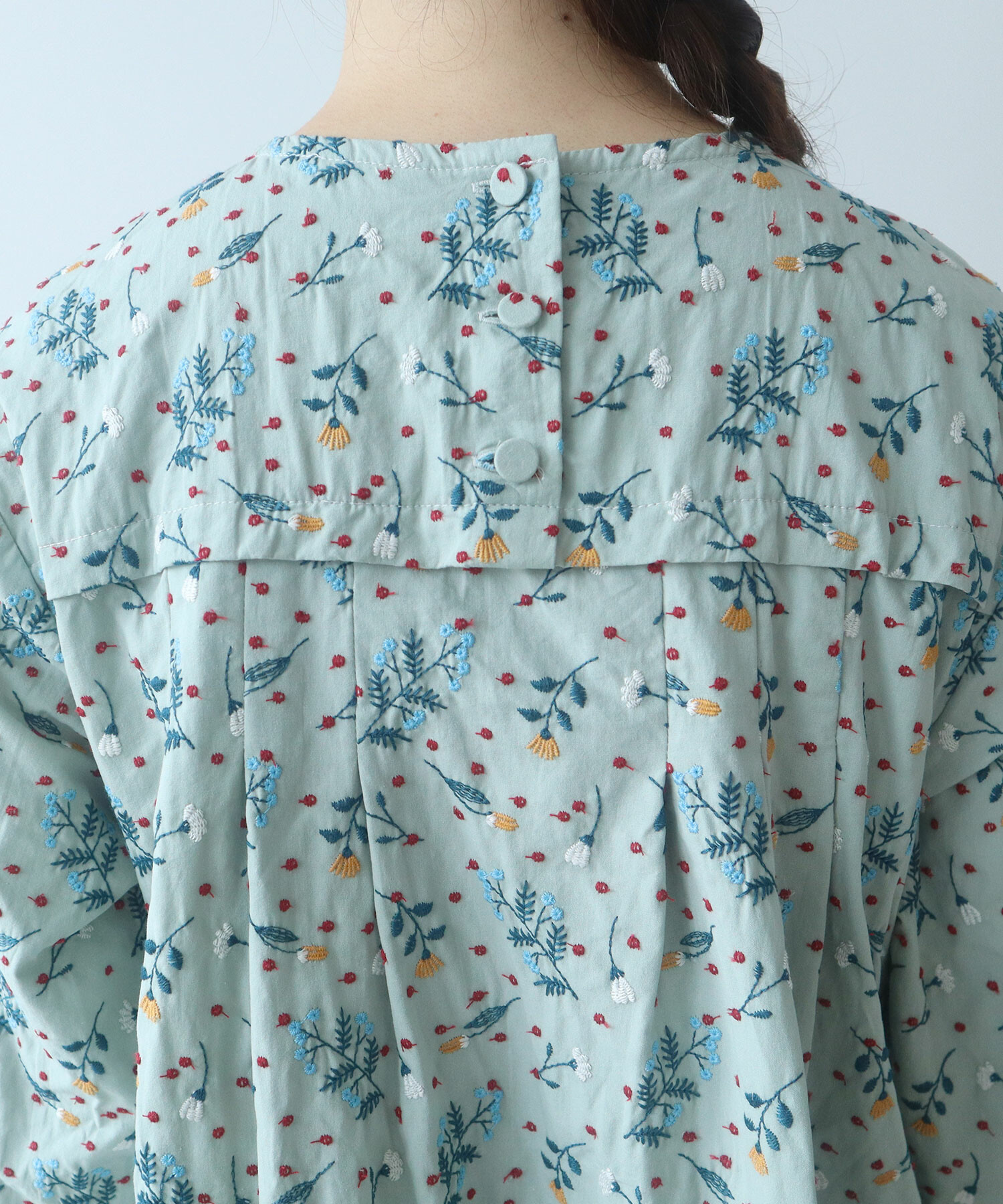 AMBIDEX Store 【予約販売】〇 はるの庭刺繍 ワンピース(F セージ