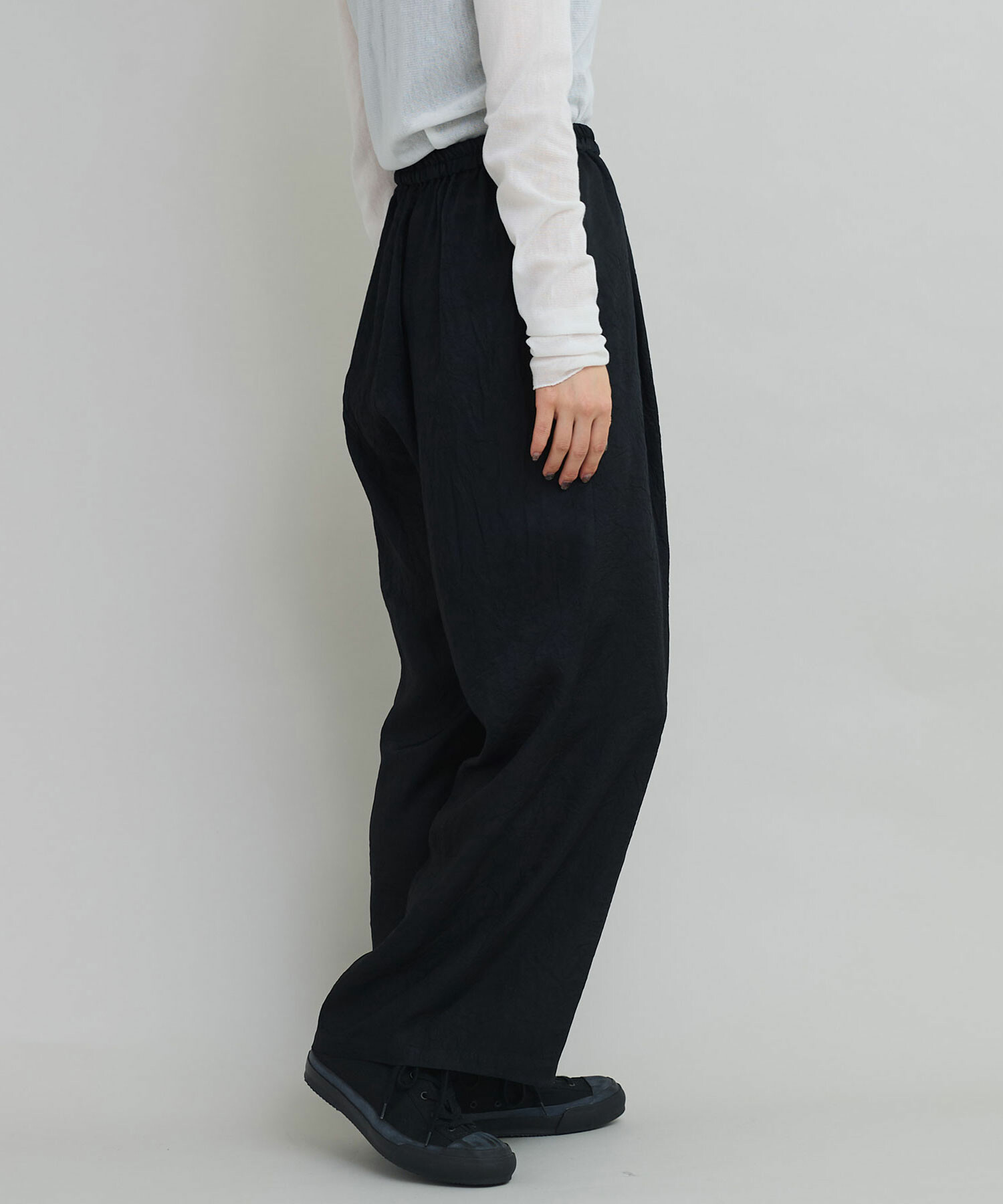 オールユアーズ　アミード　AMIDO 通気性　ブラック　パンツ AMIE original》 カーブtuck pants / black | AMIE