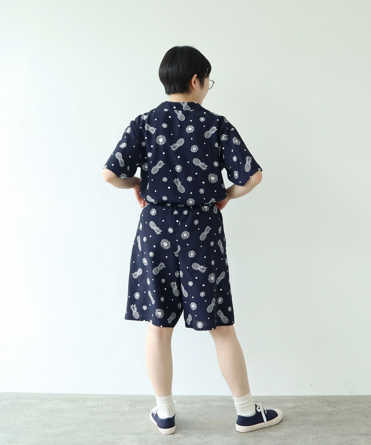 AMBIDEX Store ○パイナップルひまわりプリント アロハシャツ