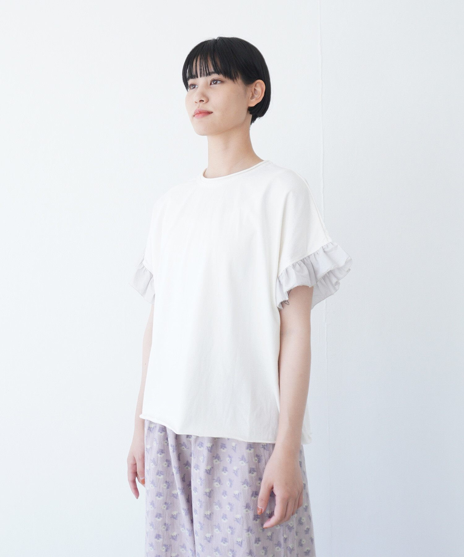 AMBIDEX Store △〇タイプライターfrill カットソープルオーバー