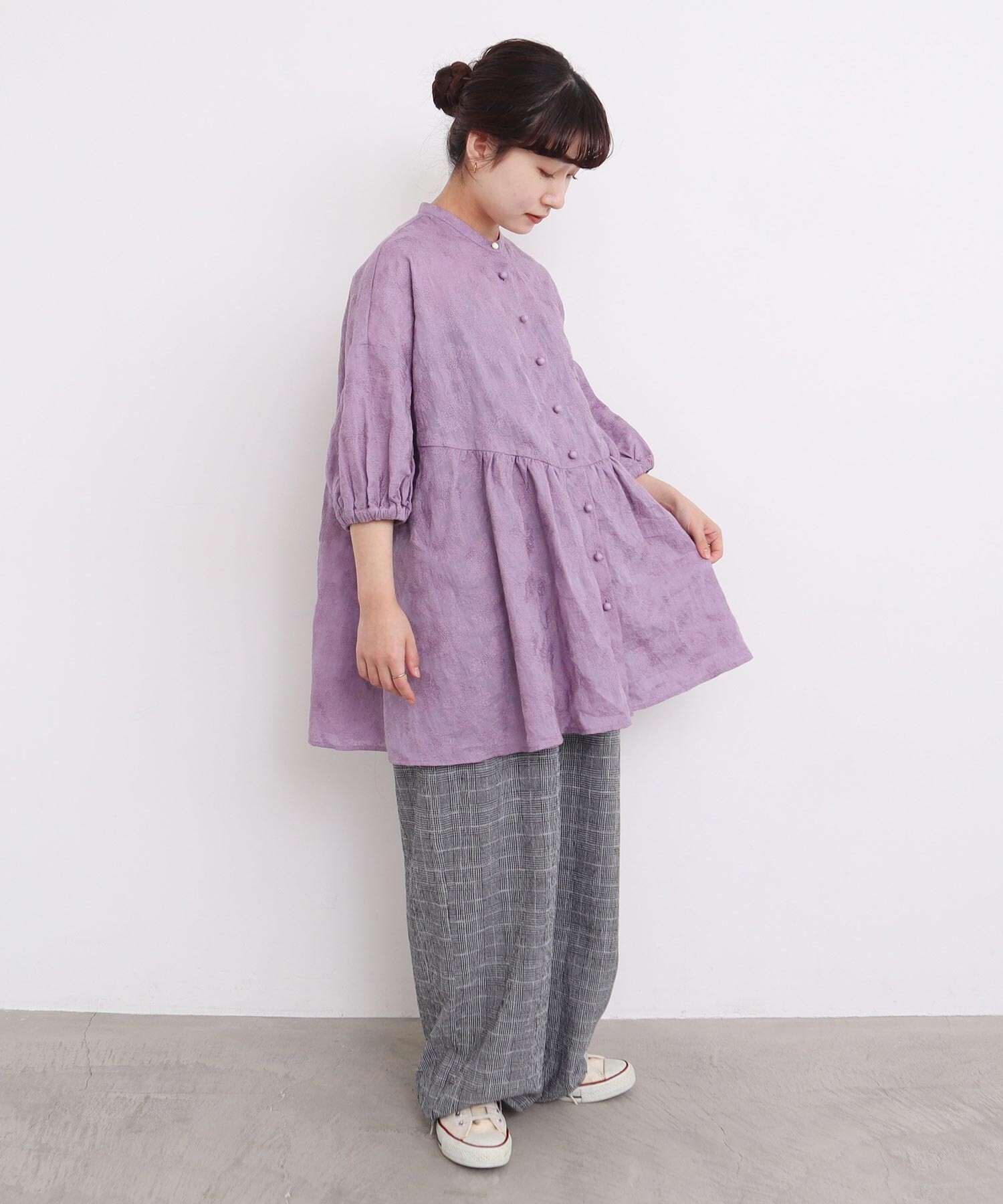 人気商品ランキング AMBIDEX Store 【予約販売】〇線画のお花ラミー刺繍 まる トップス