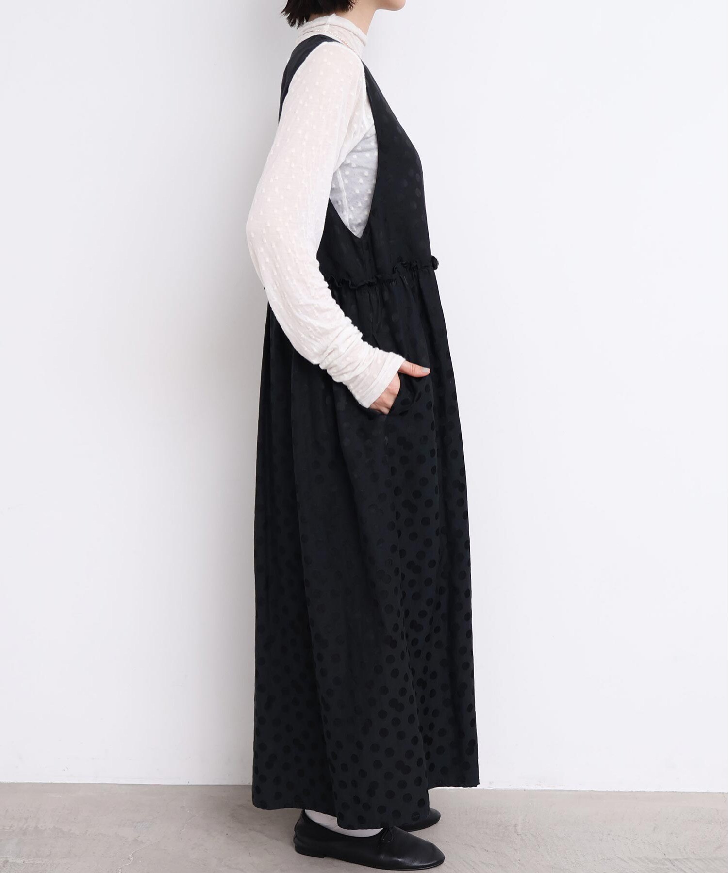 AMBIDEX Store 〇サテンジャガード まばらドットノースリワンピース(F