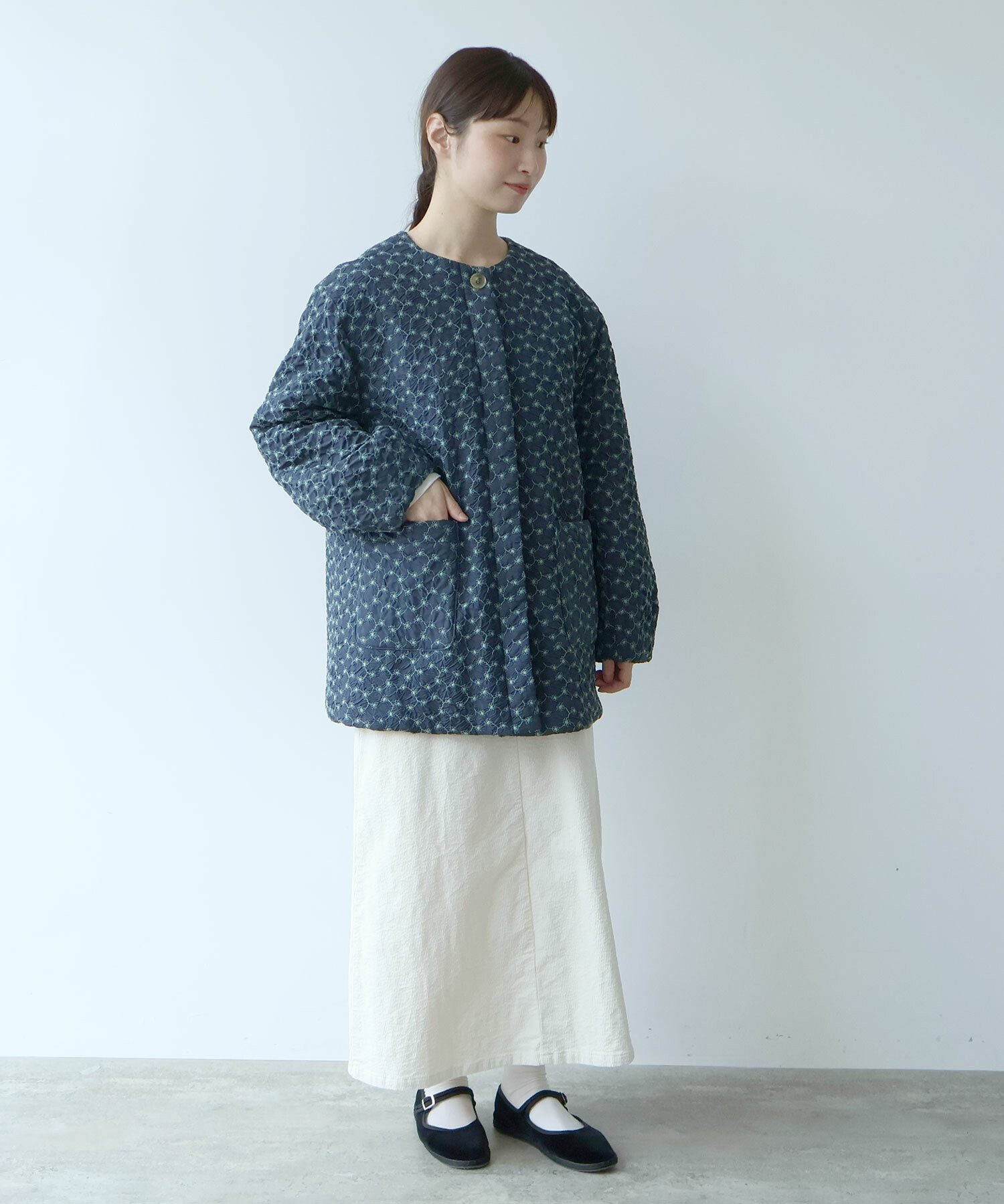 AMBIDEX Store 〇 evodown はな刺繍 ノーカラーコート(F コン): bulle