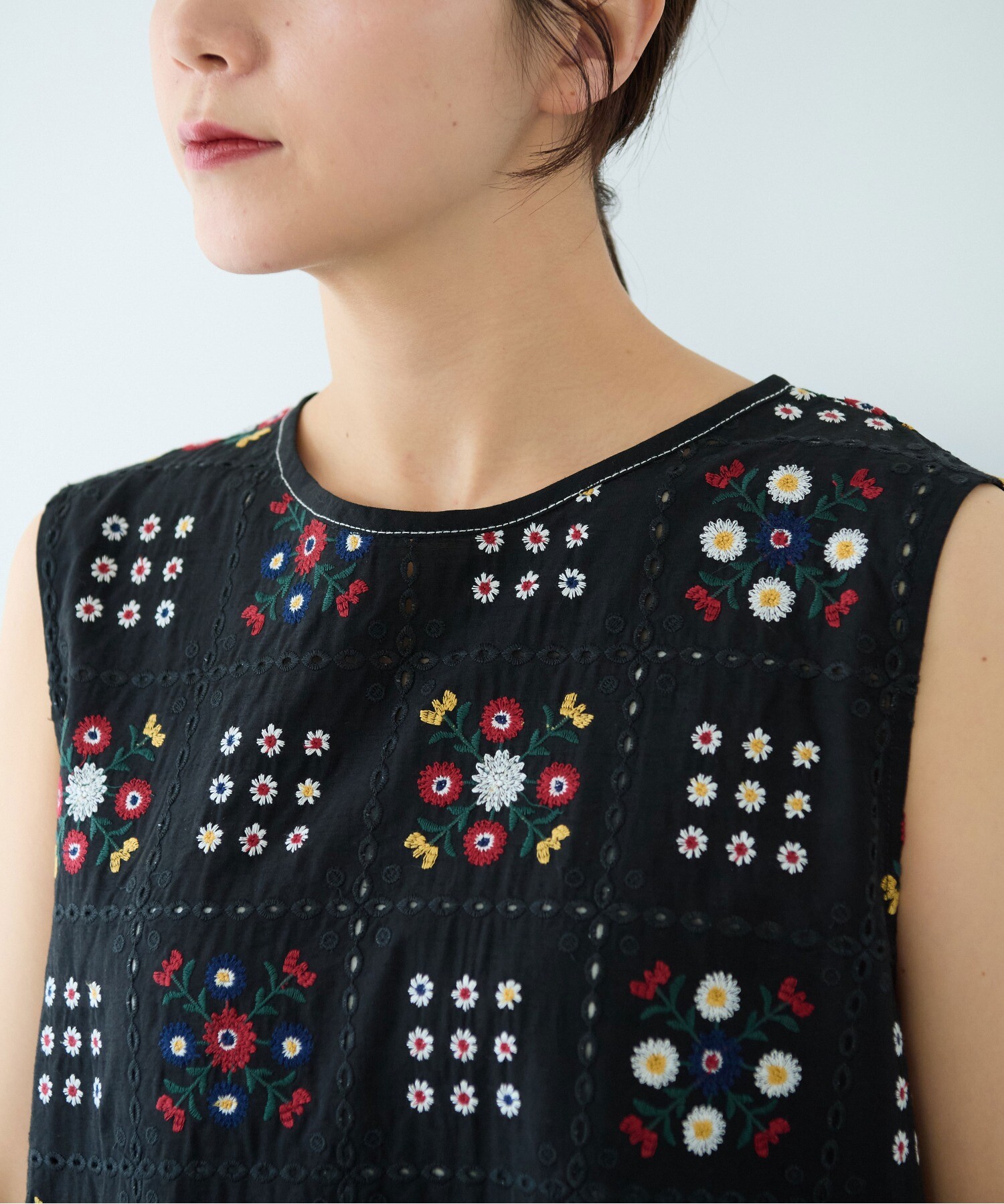 AMBIDEX Store 【予約販売】○eyelet embroidely sleeveless