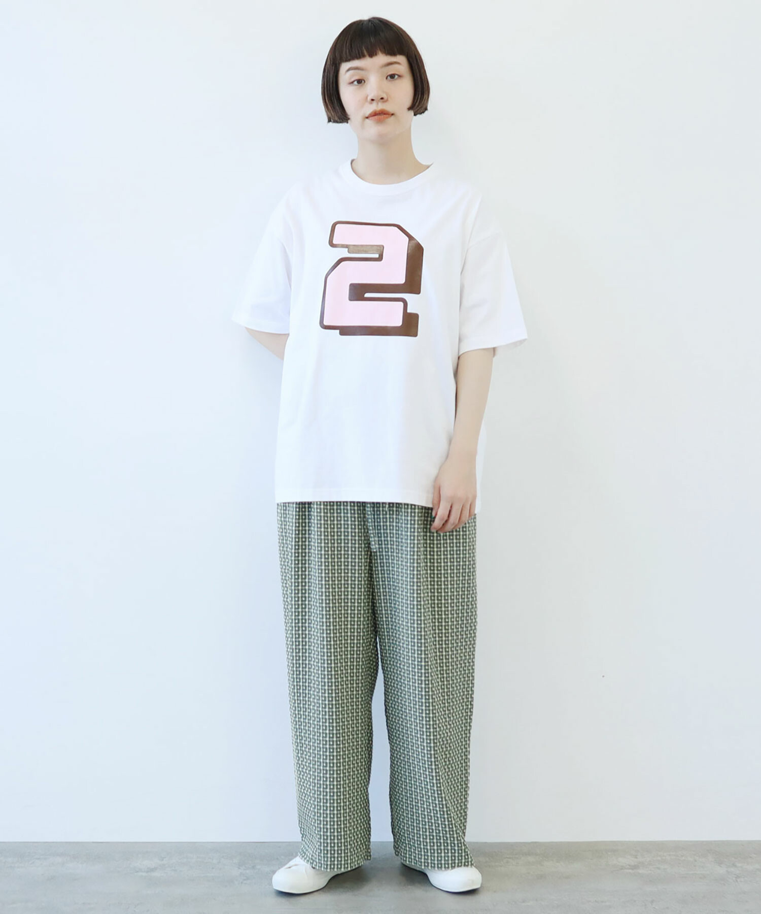 AMBIDEX Store ○number 2 T-シャツ(F WHITE): FLAT-cic-HATENA