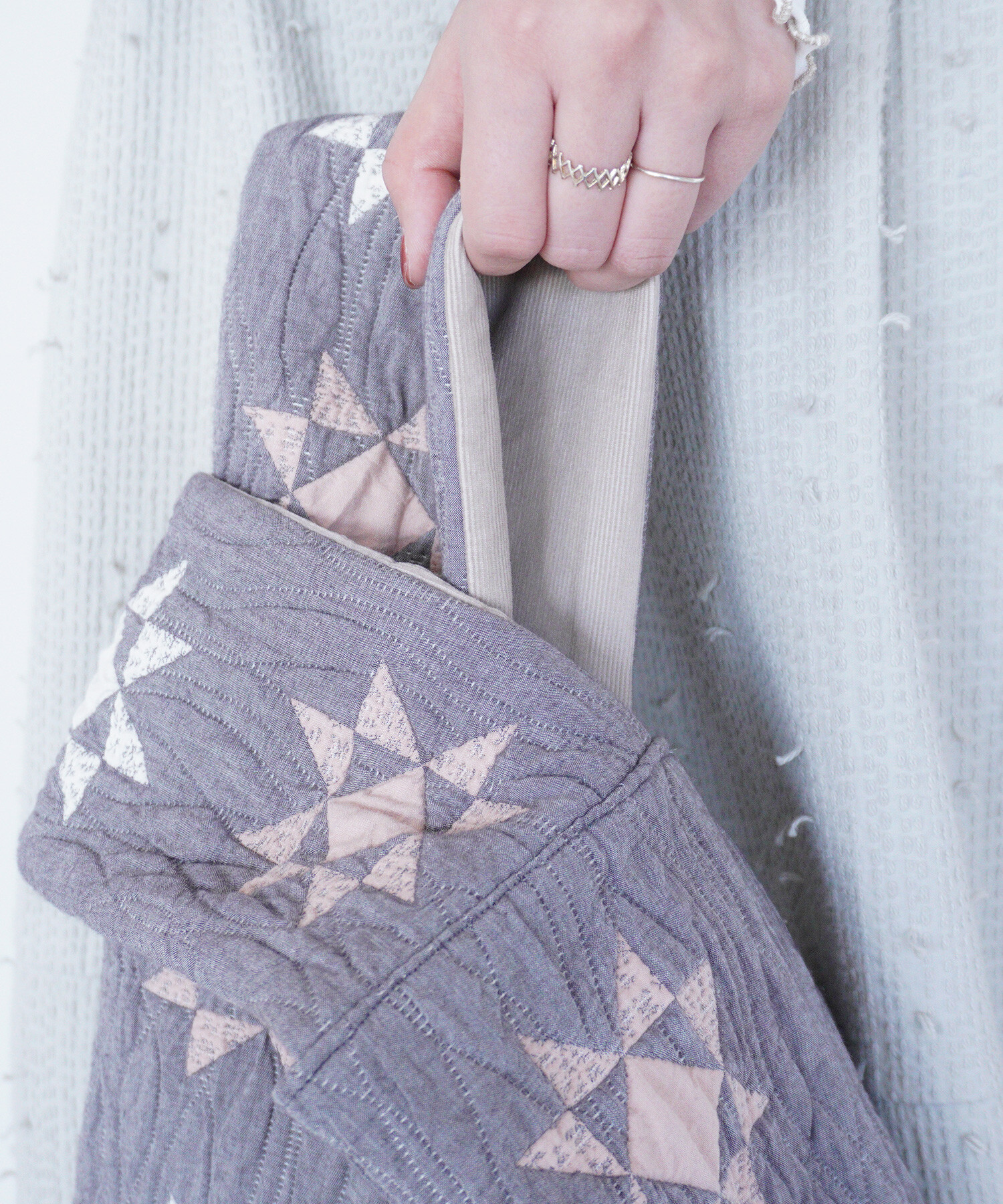 AMBIDEX Store 〇patchwork quilt jacquard ノットバッグ(F グレー