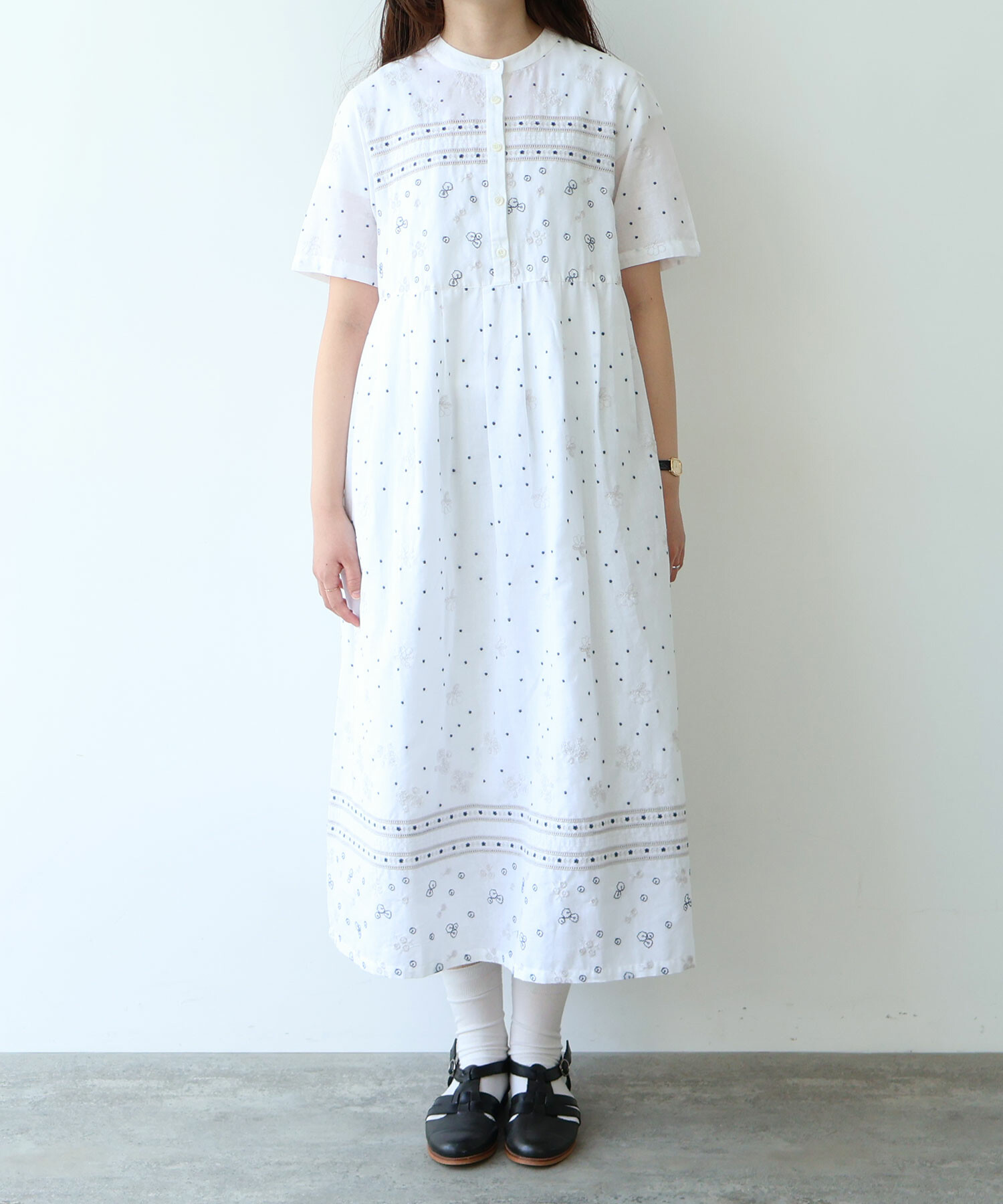 AMBIDEX Store ○ びわ刺繍 ワンピース(F シロ): bulle de savon