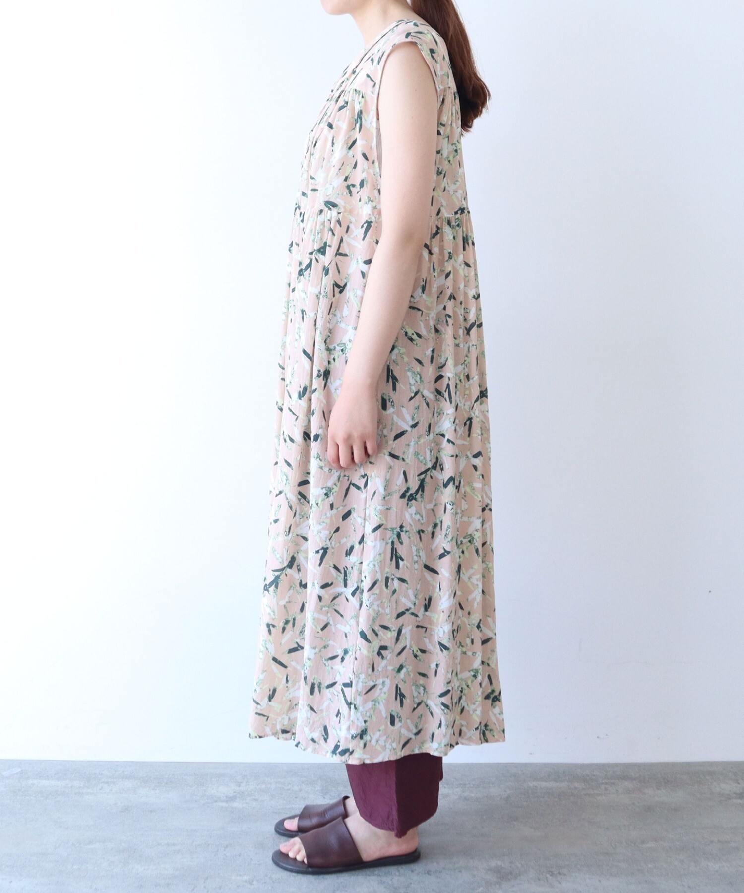 fiolily ボタニカルプリントラッフルヘムワンピース Botanical Print Ruffle Hem Dress | Puff designs パフデザインズ