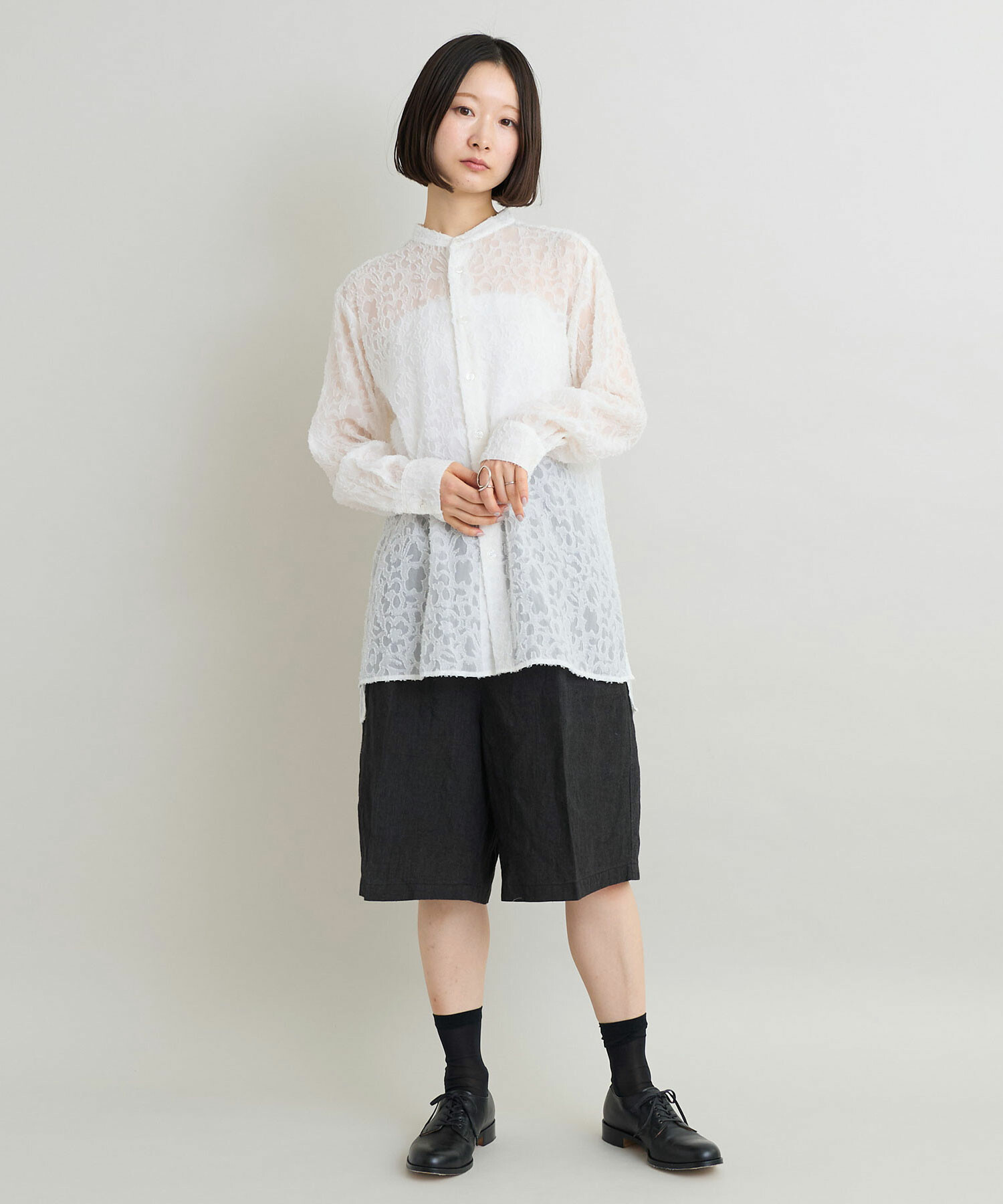 MADISONBLUE ハイウエストリネンショートパンツ