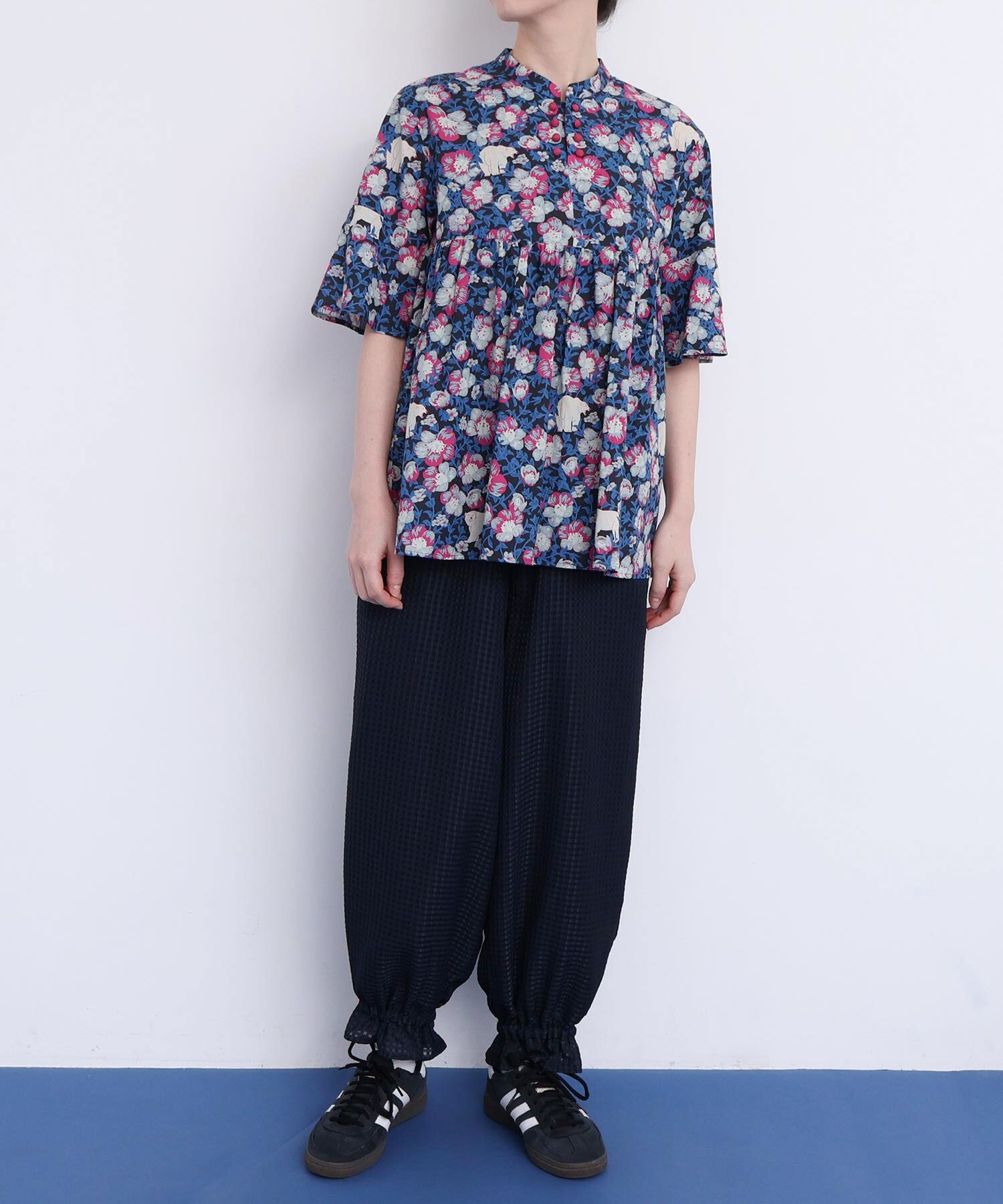 ブラウス シャツ Arctic Flower スタンドカラーブラウス レディース I am in fact ブラウス シャツ Arctic Flower スタンドカラー