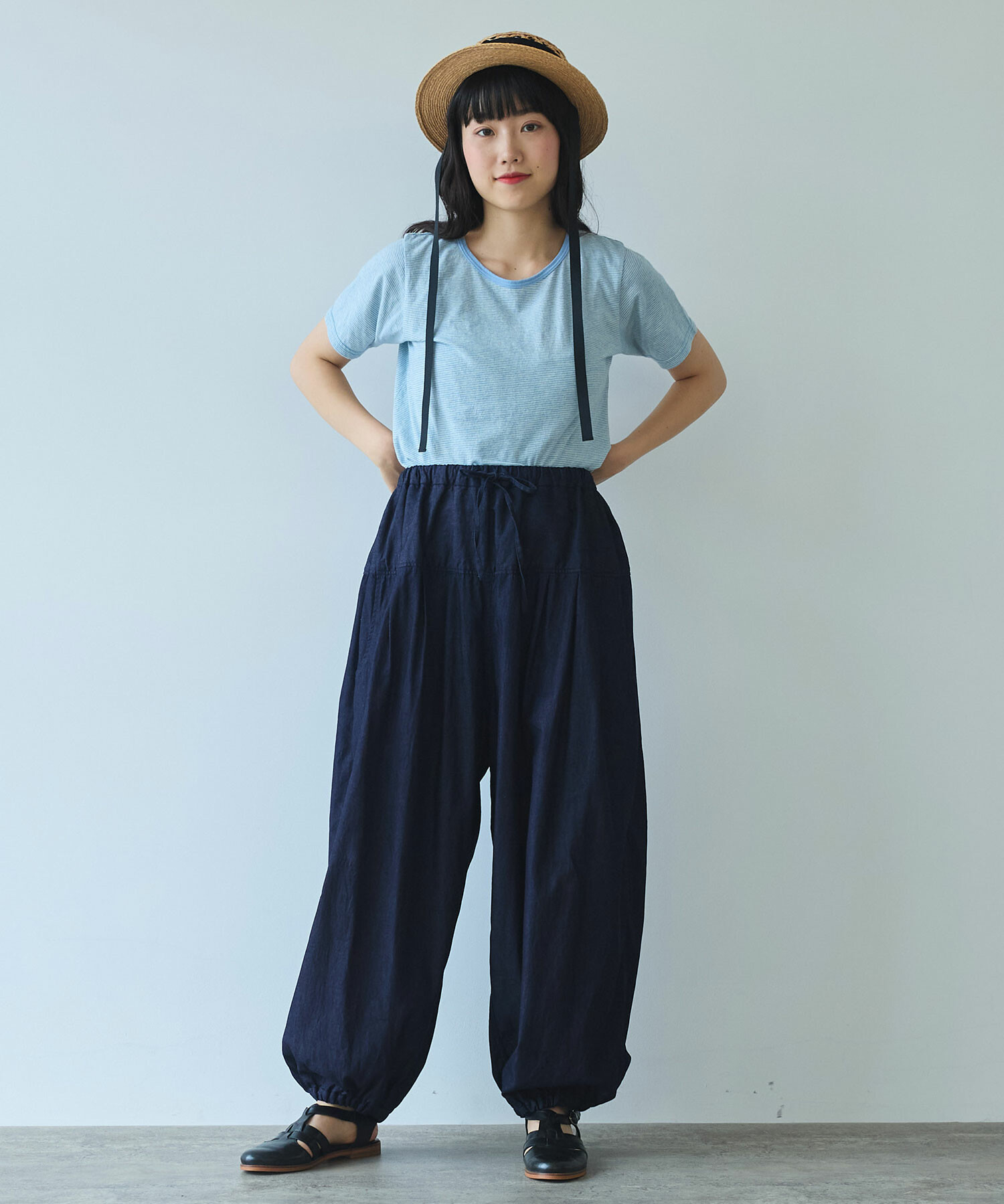 AMBIDEX Store △よわよわボーダー Tシャツ(F アオ): bulle de savon