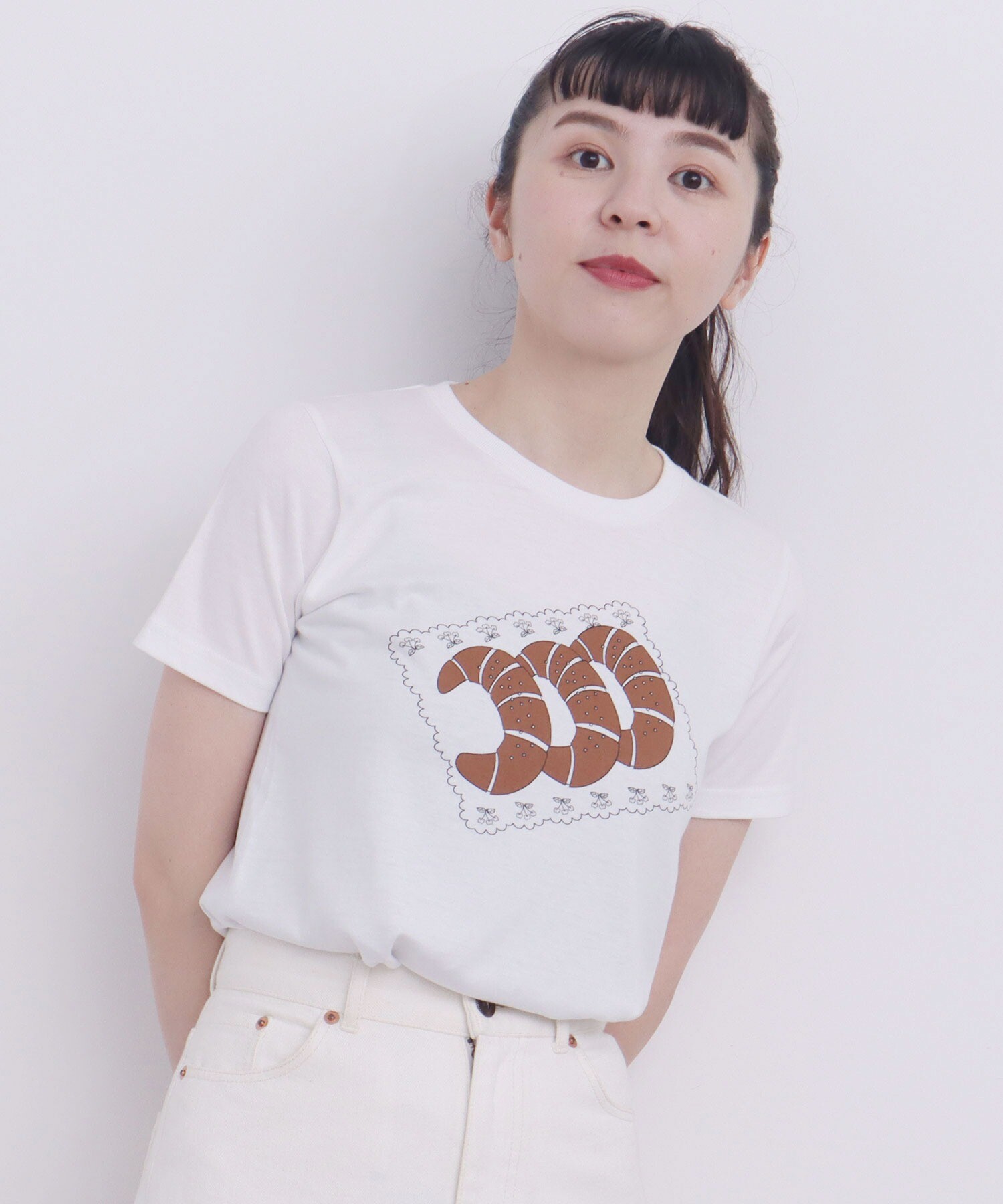 AMBIDEX Store ○塩バターパン Tシャツ(F シロ): l'atelier du savon