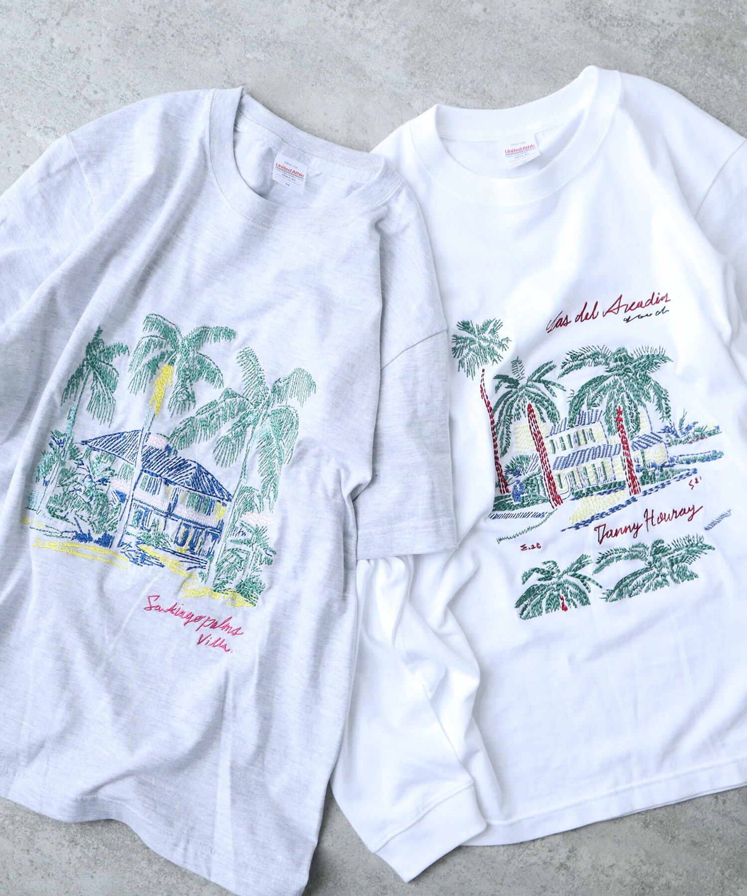 AMBIDEX Store ○Island villa embroidery half sleeves Tシャツ