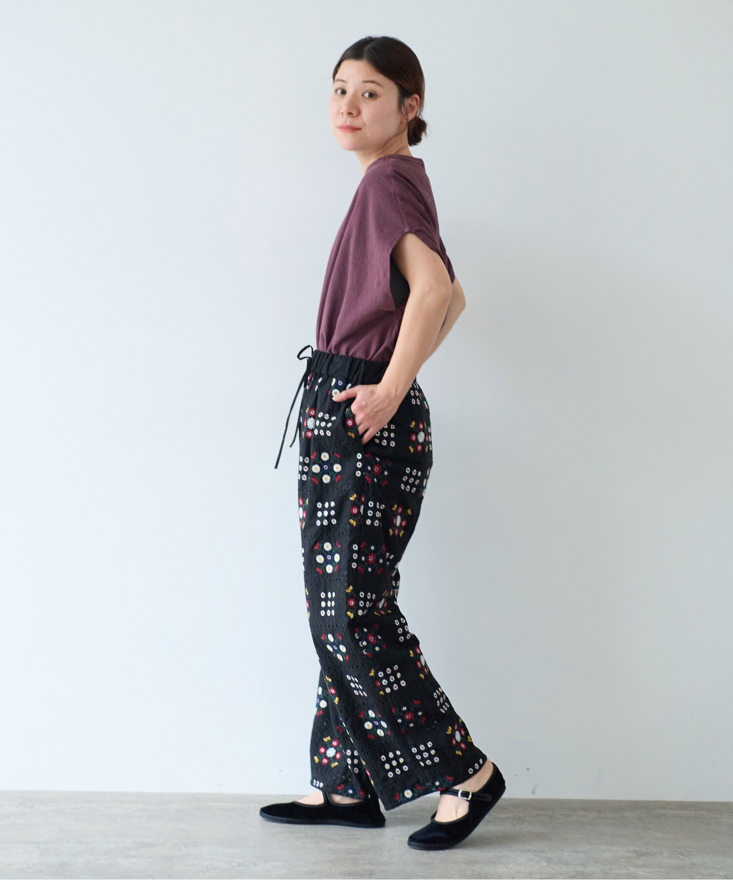AMBIDEX Store △○eyelet embroidelyイージーパンツ(F キナリ