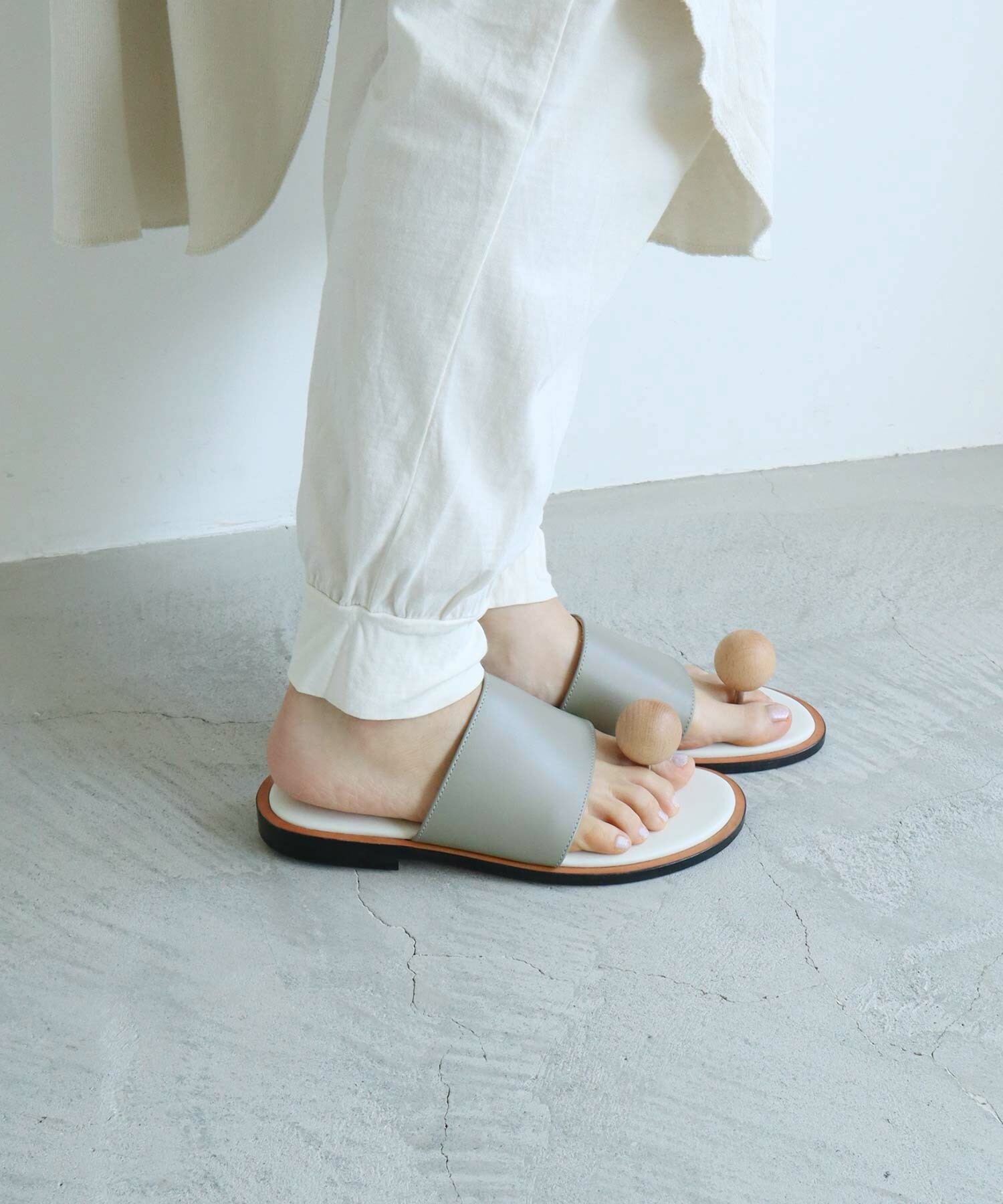 AMBIDEX Store _Fot wood ball sandals(36 グレー): note et silence.