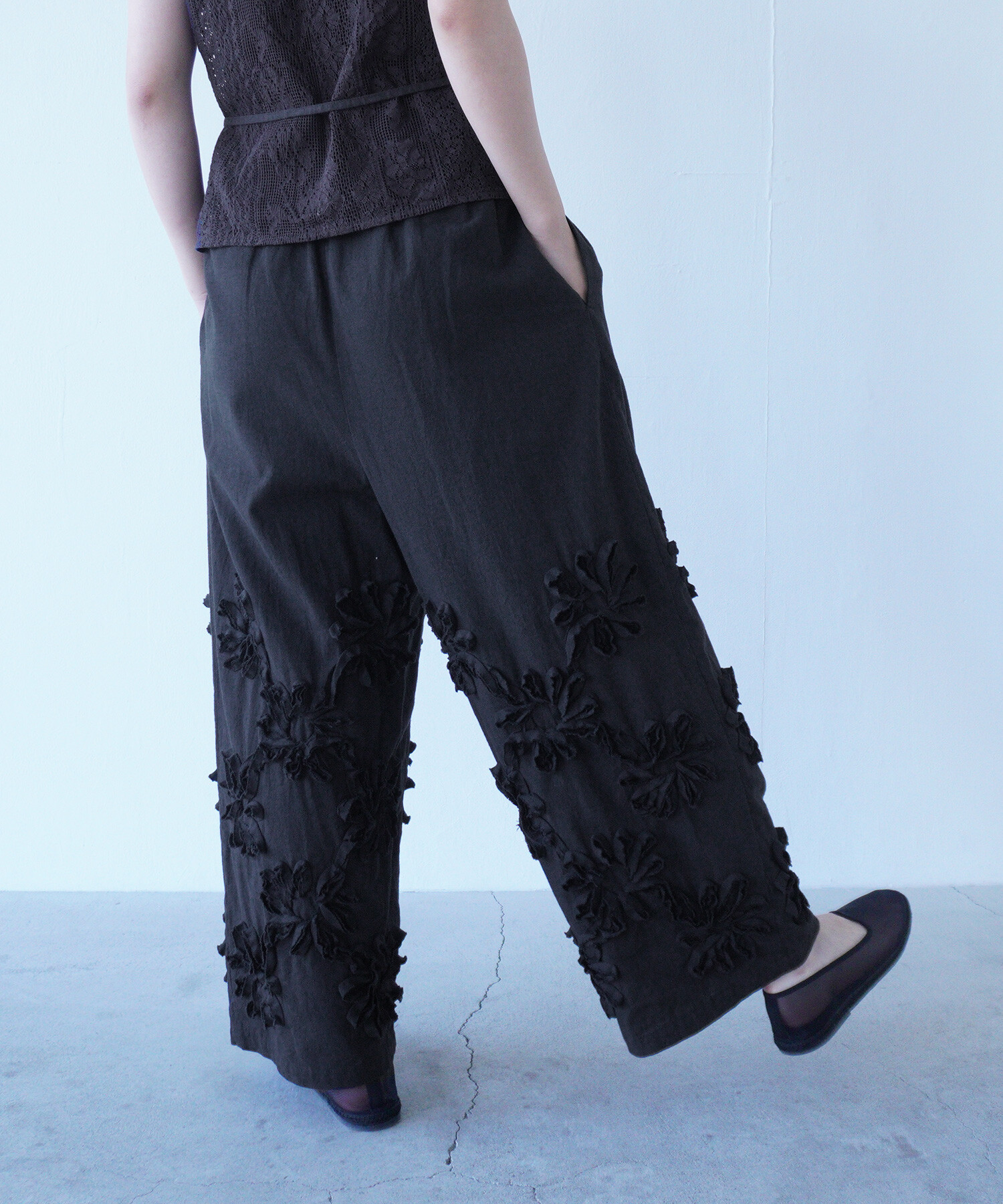 AMBIDEX Store 〇rondo ribbon embroidery ギャザーパンツ(F ブルー