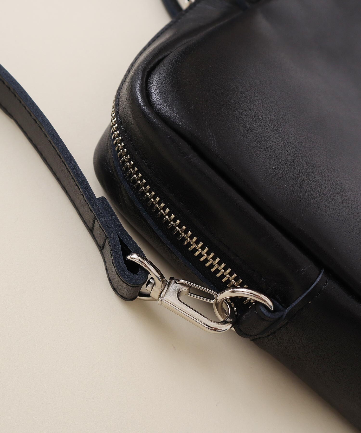 トシユキ・ゴトウ/トゥーウェイ・トラフィック B SIDE DOT DRAPED HIGH NECK PO(S Navy): Vintage 1.1｜THE