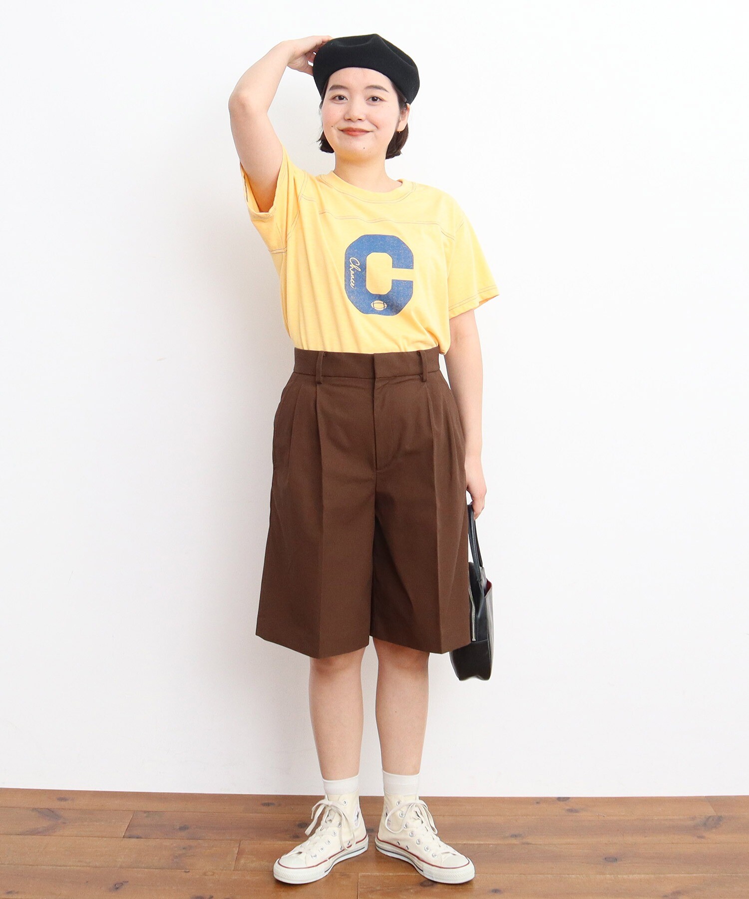 バーバリーチルドレン他シャツ3枚とハーフパンツのセット m00220-a3.jpg