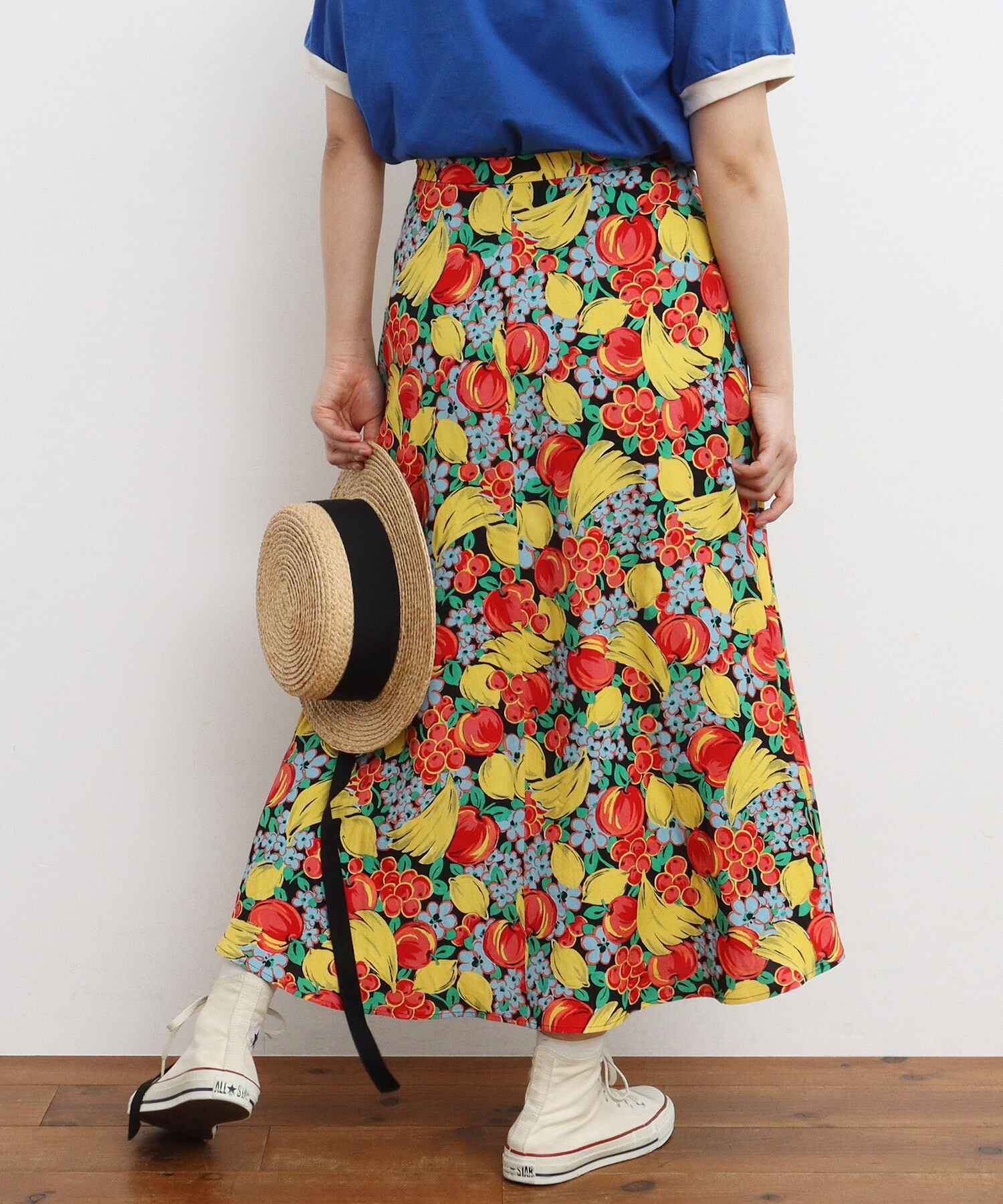 AMBIDEX Store ○フルーツ柄 レーヨンエットスカート(36 クロ): CHILD