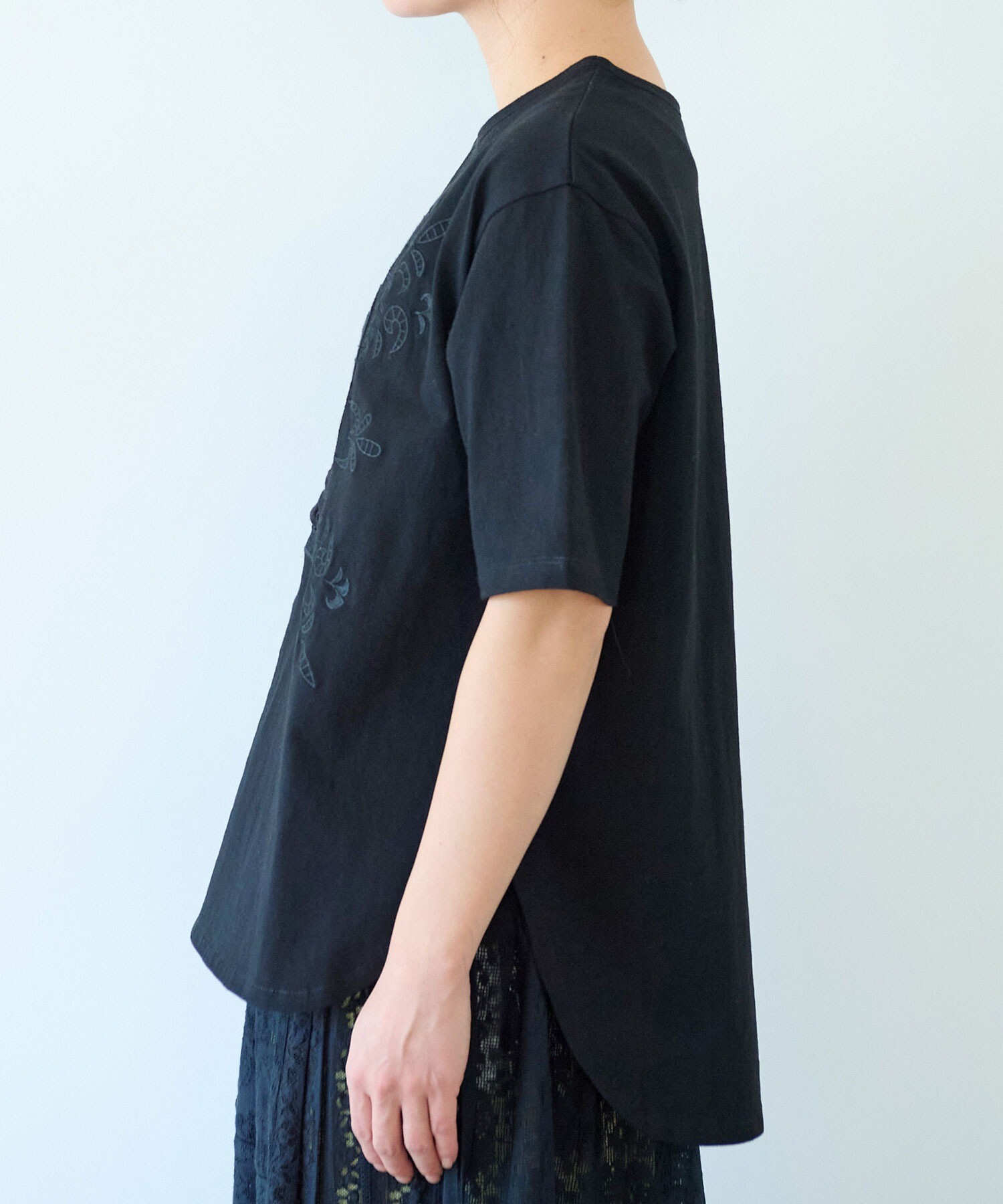 AMBIDEX Store 【予約販売】△○コットンレース刺繍Tシャツ(F
