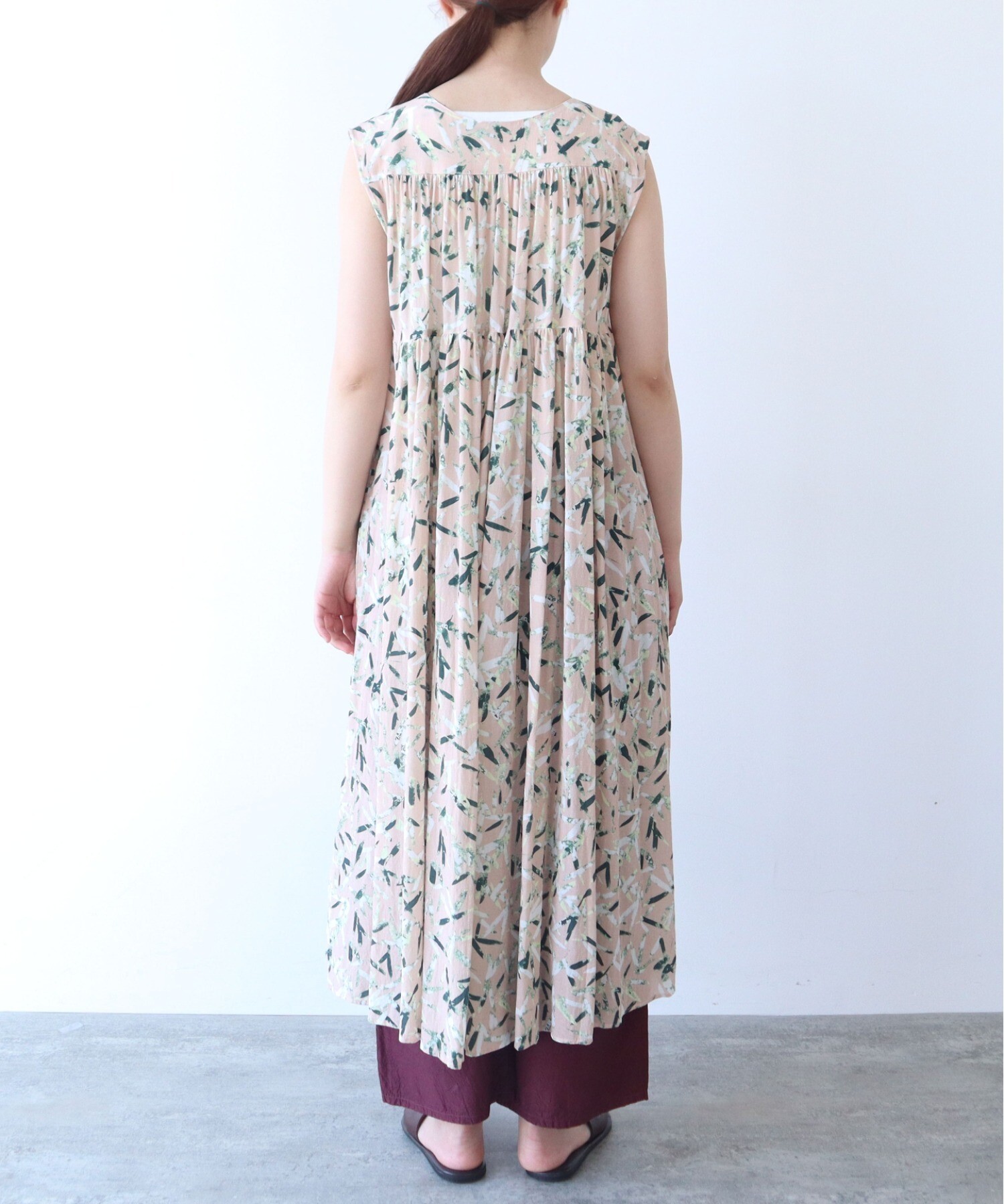 Aerma ♡ asymmetry flower onepiece 新品 asymmetry off shoulder flower onepiece | AÉRMA
