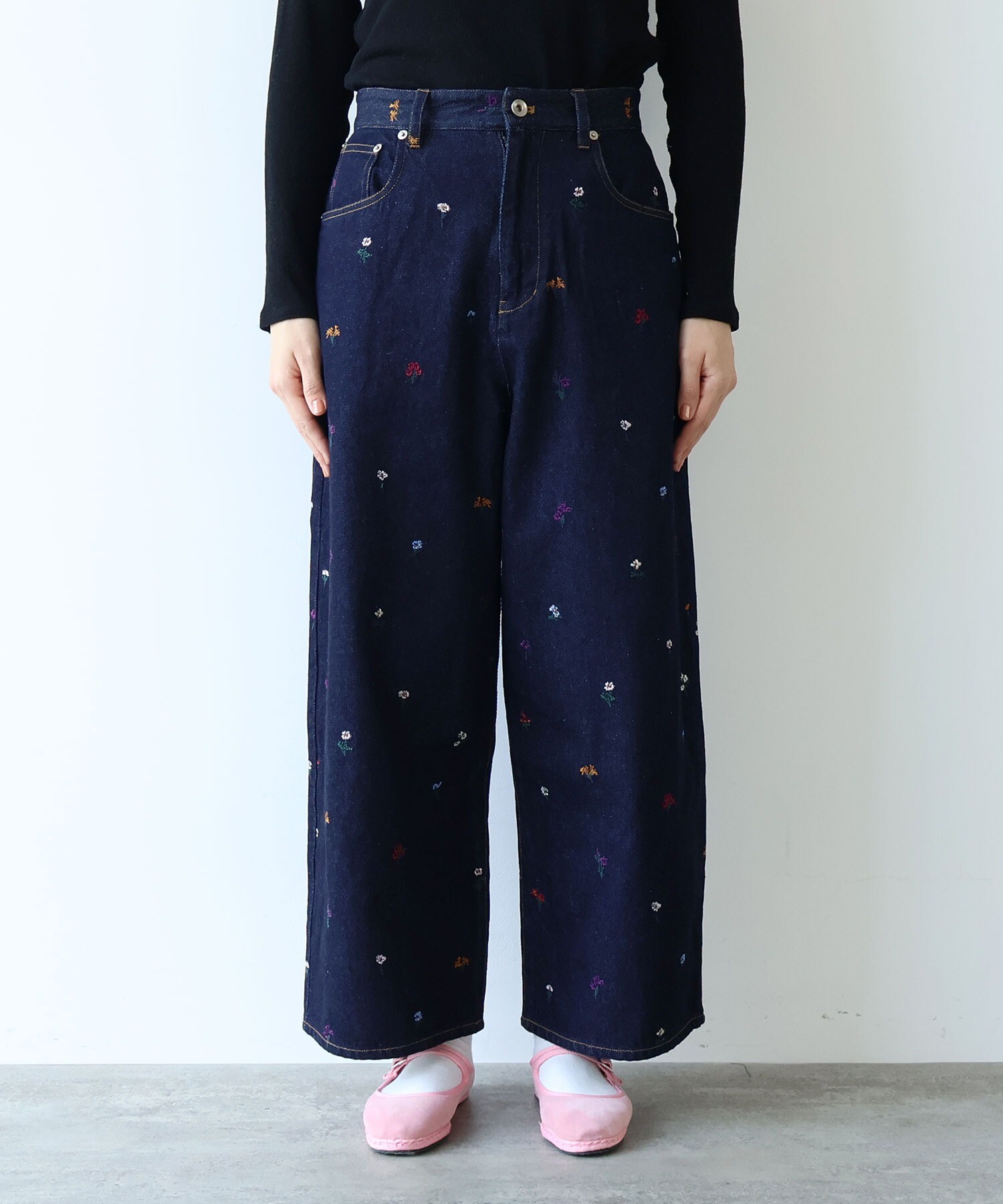 AMBIDEX Store floral embloidely denim 5pkt back gum パンツ(M