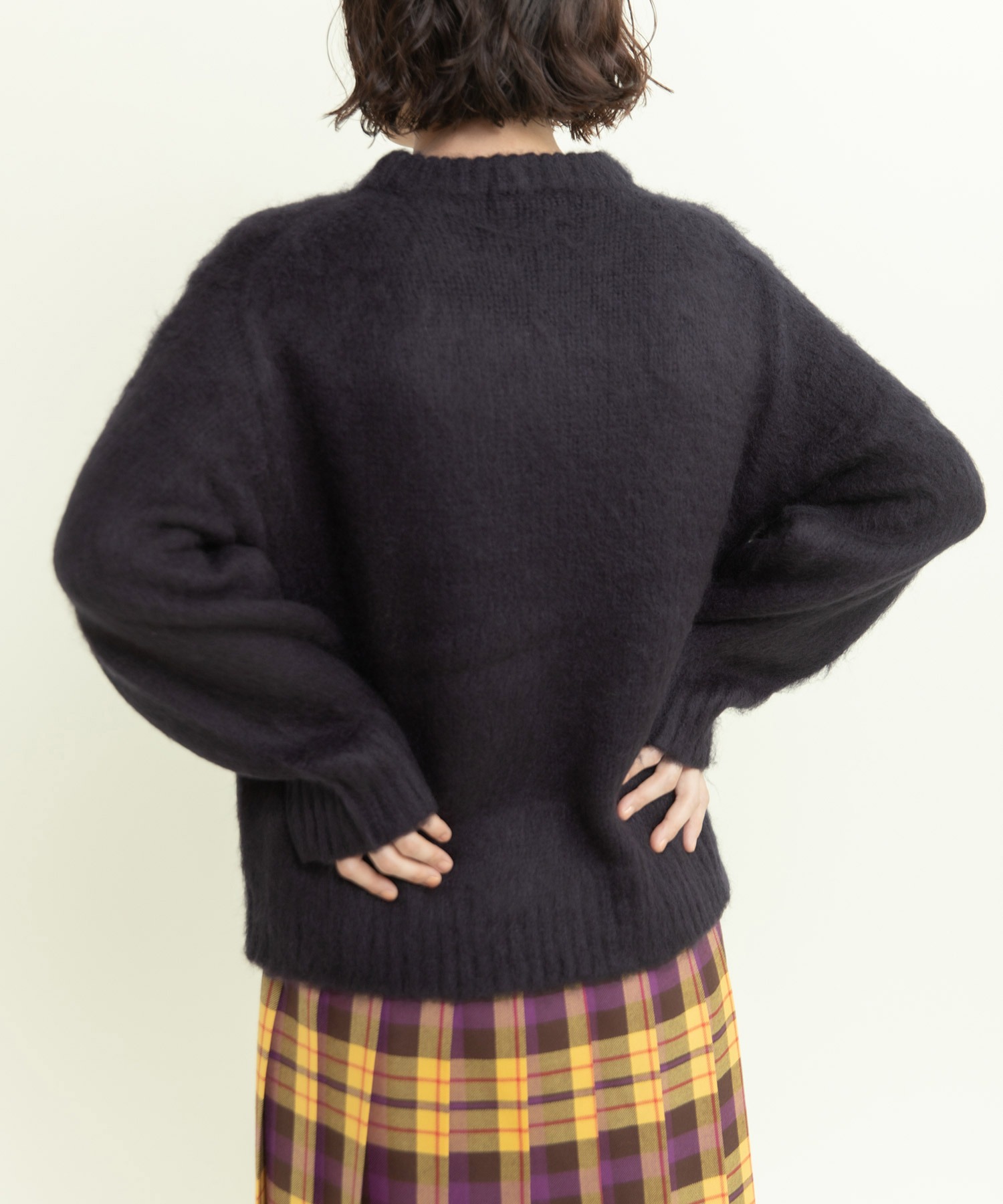 花モチーフ起毛インターシャプルオーバー