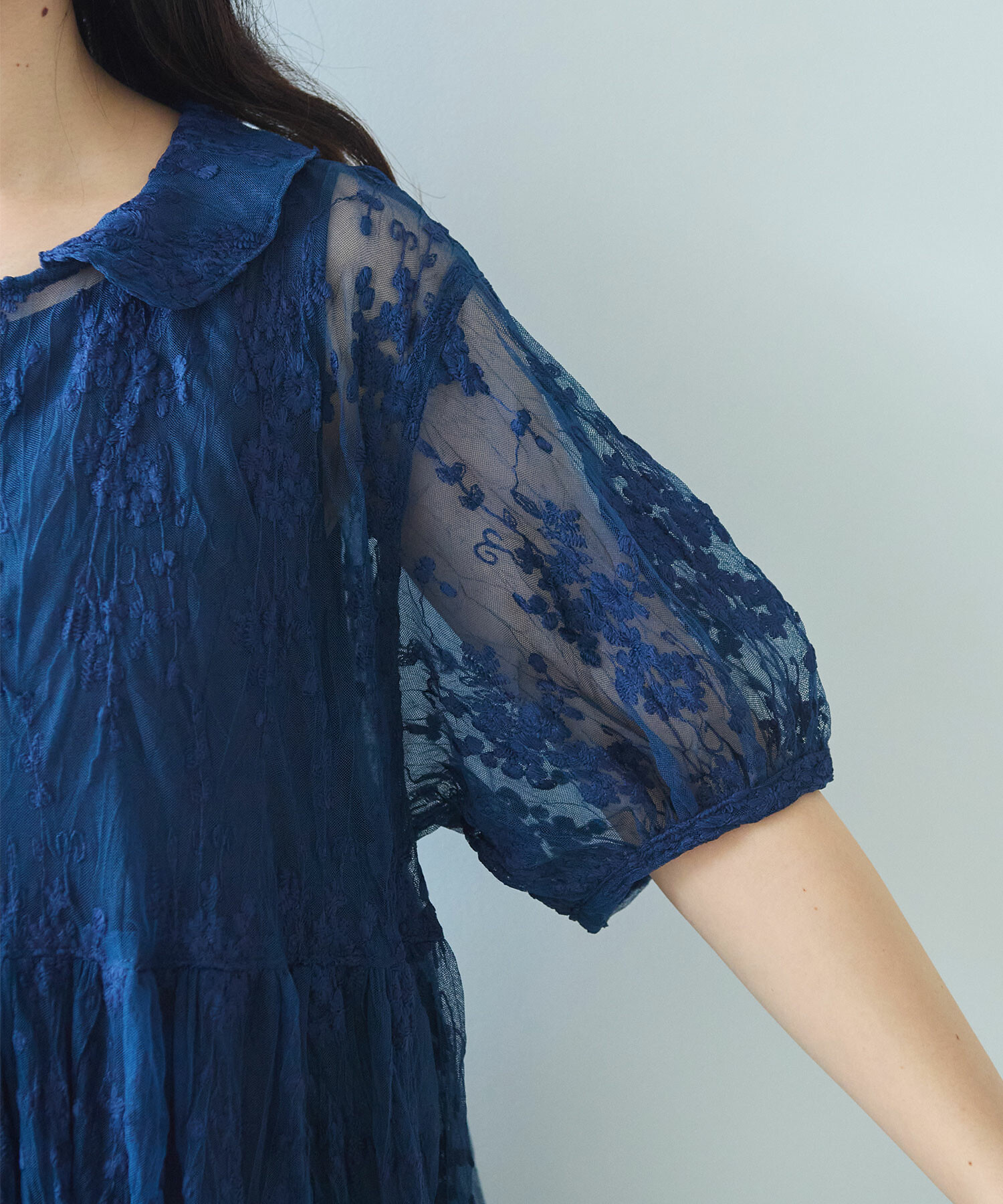 AMBIDEX Store 〇 tulle 刺繍 丸襟 ワンピース(F シロ): bulle