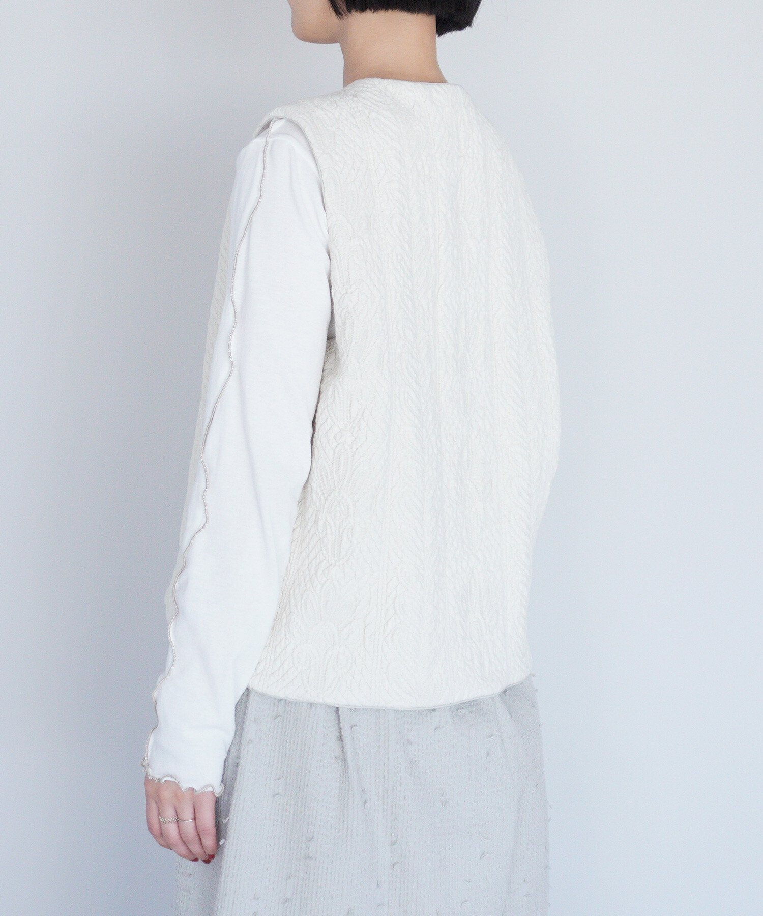qiri キリ　boutis ベスト AMBIDEX Store 【予約販売】〇boutis jacquard ベスト(F キナリ