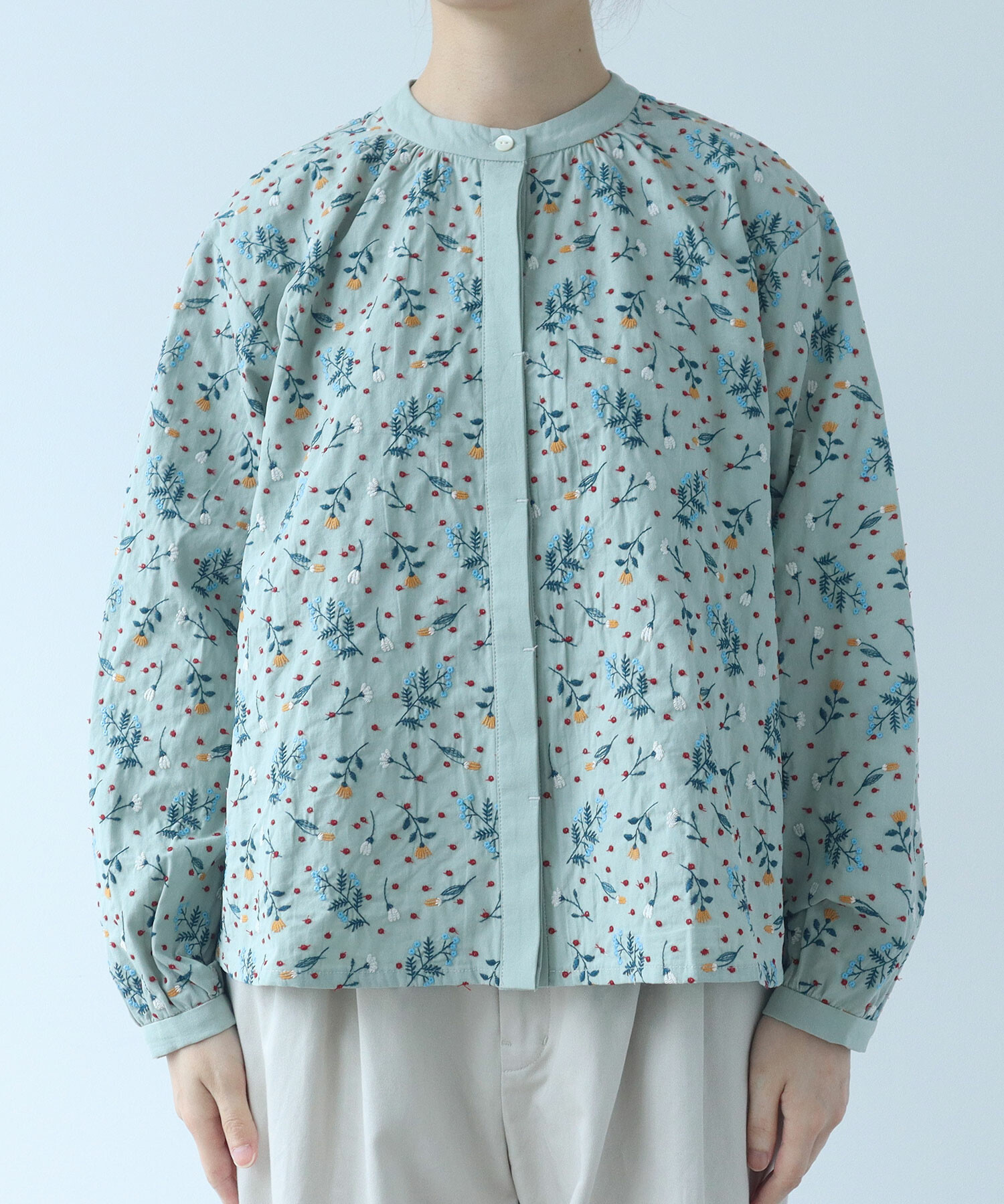 AMBIDEX Store 【予約販売】〇 はるの庭刺繍 ブラウス(F チャコール