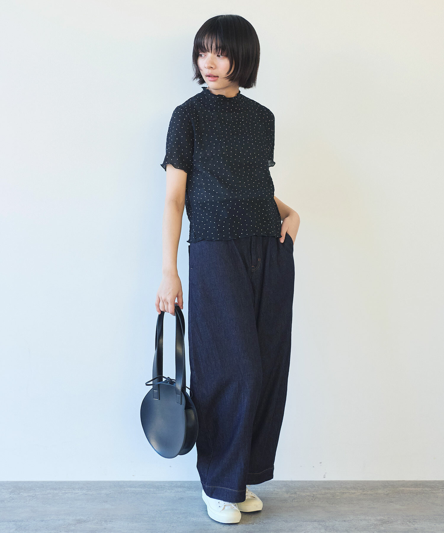 ARCHIVIO UVカット半袖プルオーバー 新品未使用タグ付き antiqua 秋冬アイテム3点半額！24日20時〜28日10時 スリット